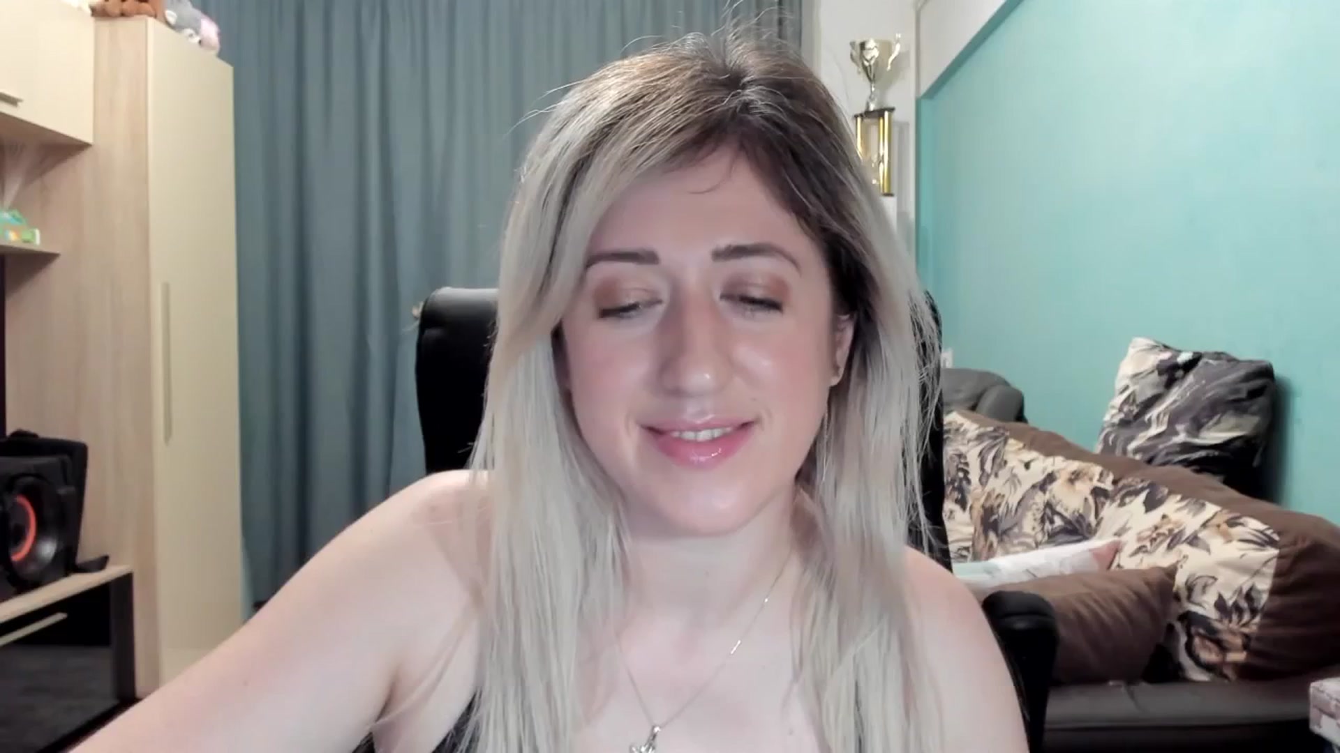Gallery image thumbnail from SweetDelia_'s myfreecams stream on, 03/24/2026, 01:31 image 13 of 20