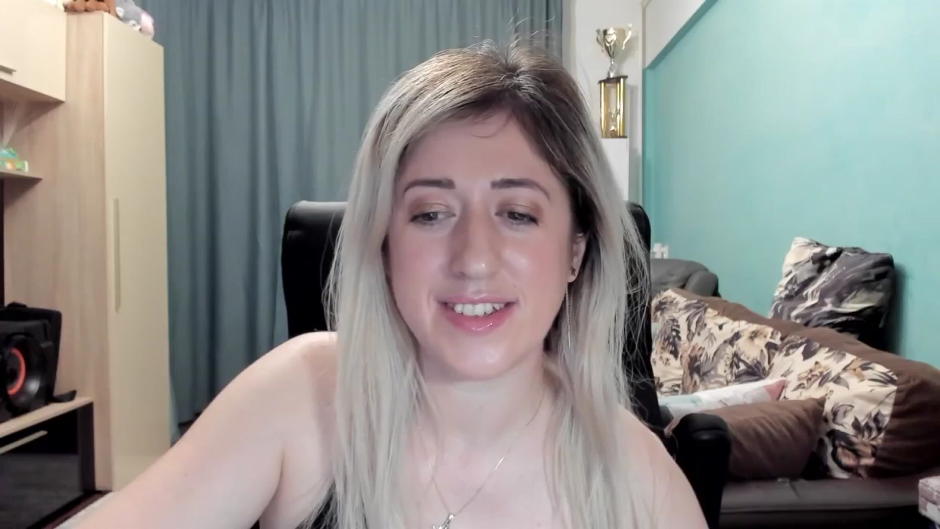 Gallery image thumbnail from SweetDelia_'s myfreecams stream on, 03/24/2026, 01:31 image 17 of 20