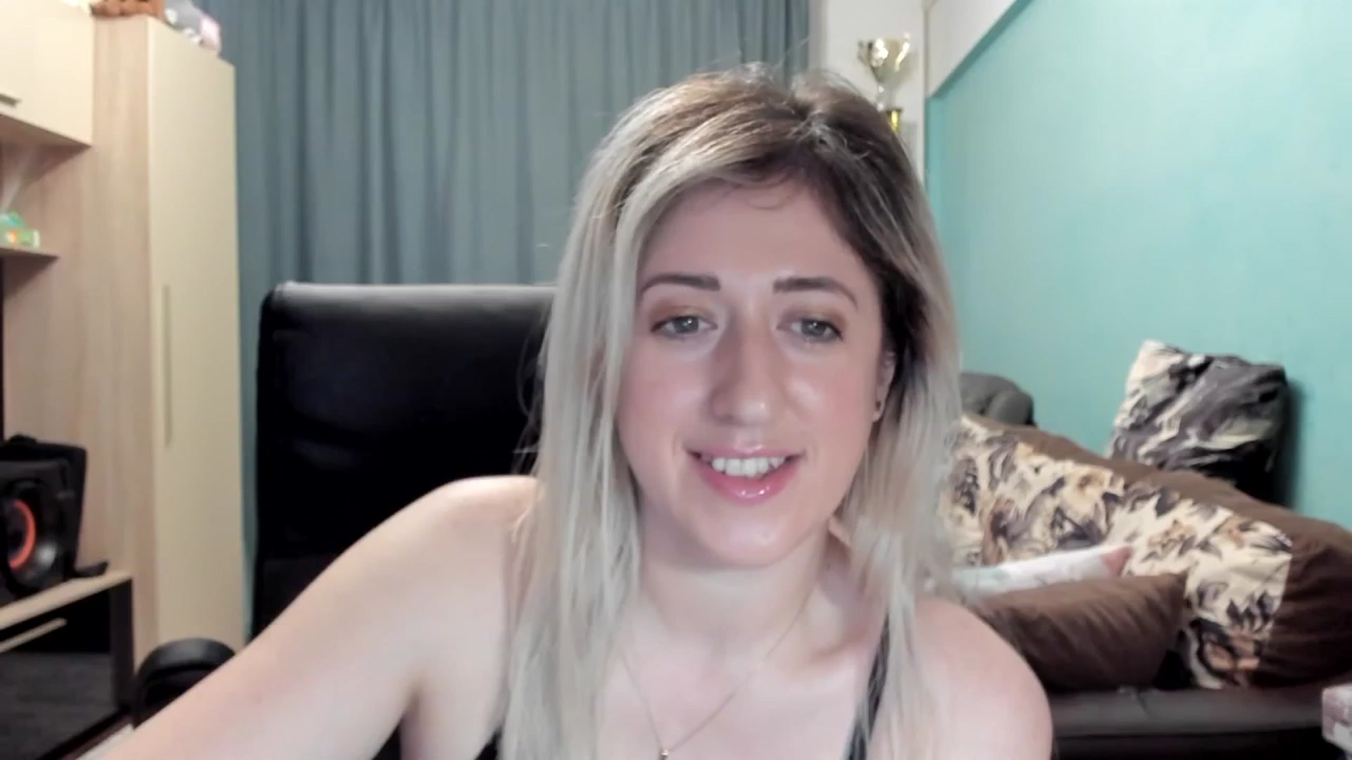 Gallery image thumbnail from SweetDelia_'s myfreecams stream on, 03/24/2026, 01:31 image 6 of 20