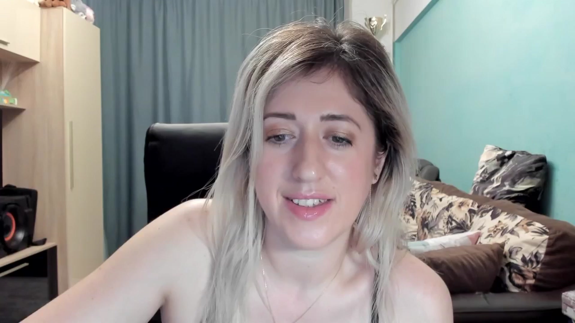 Gallery image thumbnail from SweetDelia_'s myfreecams stream on, 03/24/2026, 01:31 image 1 of 20