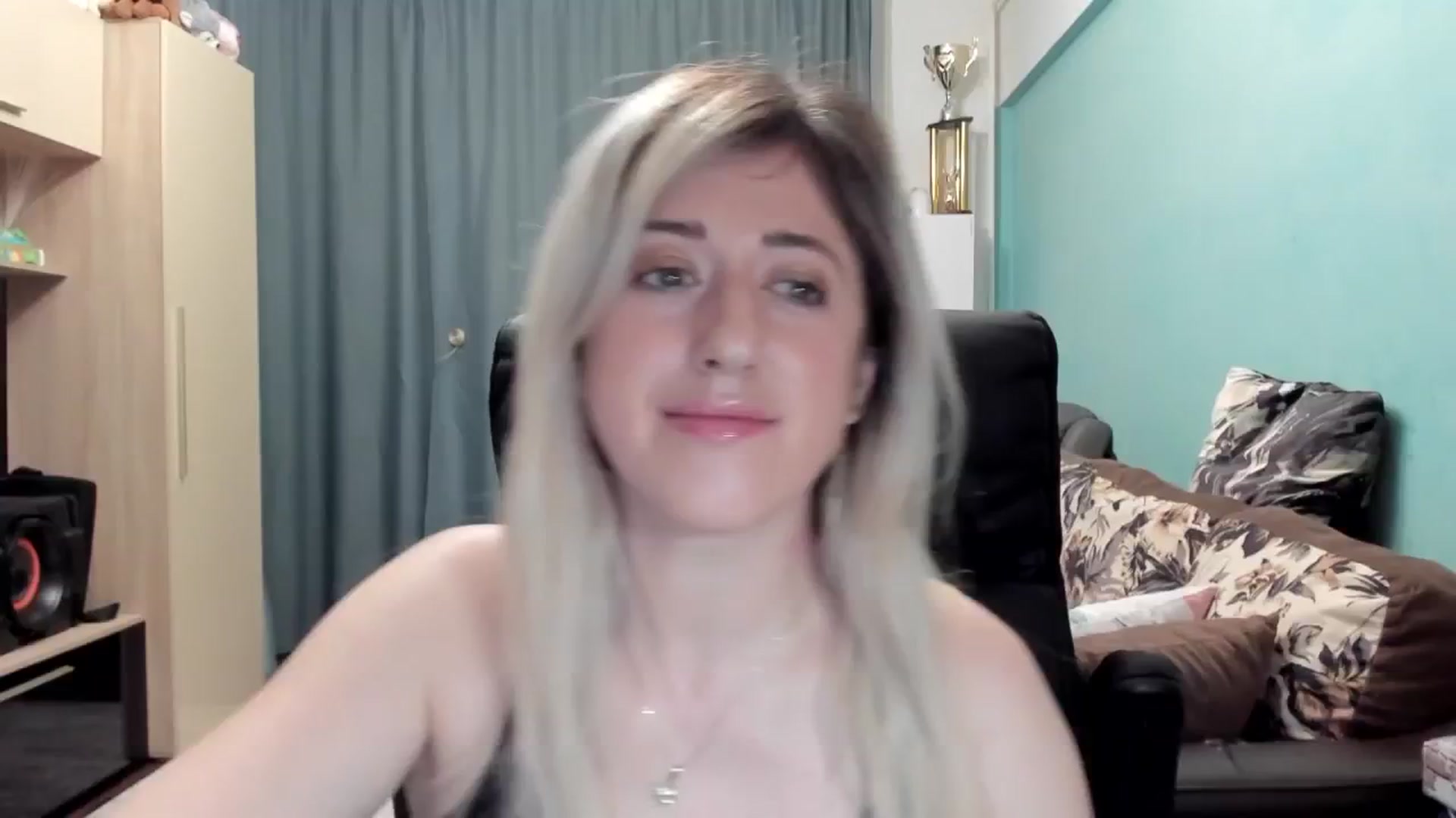 Gallery image thumbnail from SweetDelia_'s myfreecams stream on, 03/24/2026, 01:31 image 16 of 20