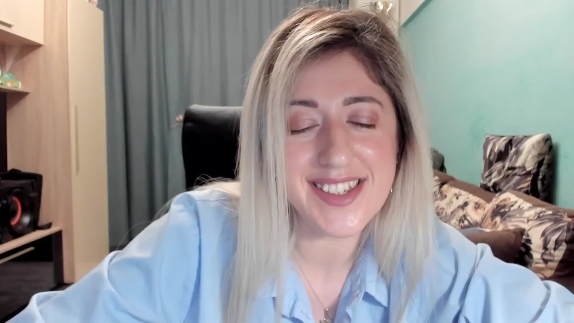 Gallery image thumbnail from SweetDelia_'s myfreecams stream on, 03/25/2026, 02:17 image 13 of 20