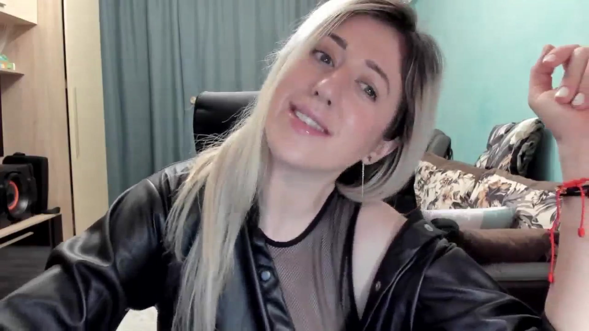 Gallery image thumbnail from SweetDelia_'s myfreecams stream on, 03/28/2026, 01:54 image 9 of 20