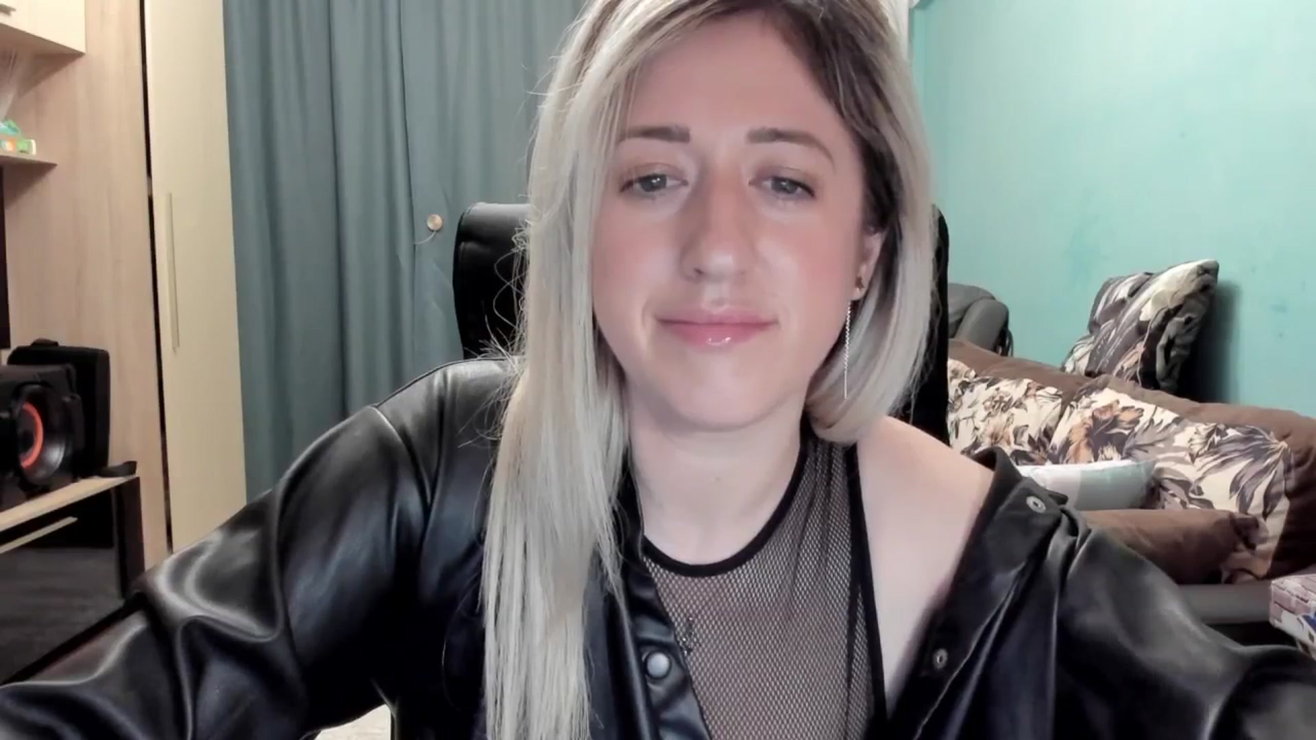 Gallery image thumbnail from SweetDelia_'s myfreecams stream on, 03/28/2026, 01:54 image 16 of 20
