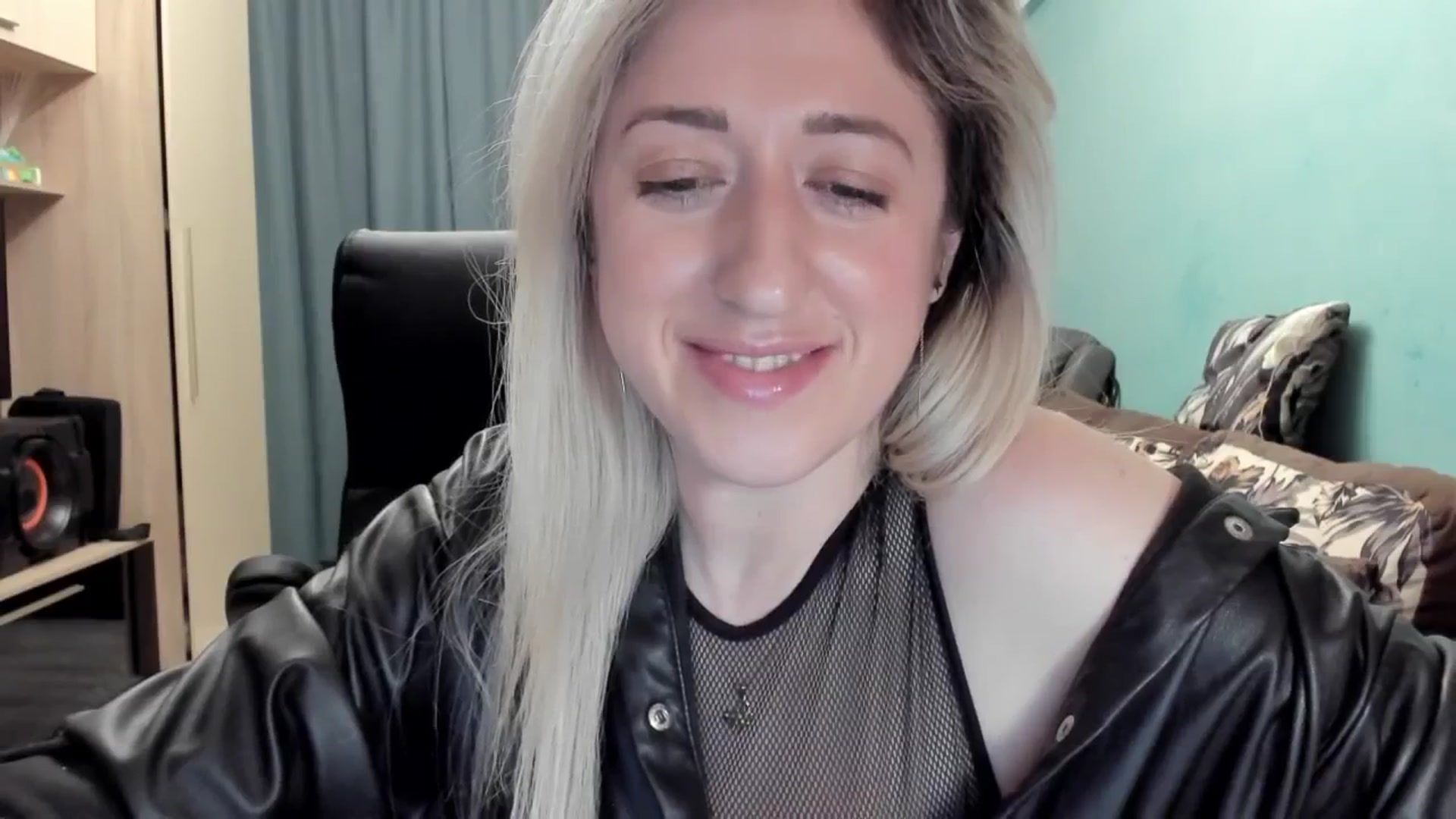 Gallery image thumbnail from SweetDelia_'s myfreecams stream on, 03/28/2026, 04:45 image 10 of 20