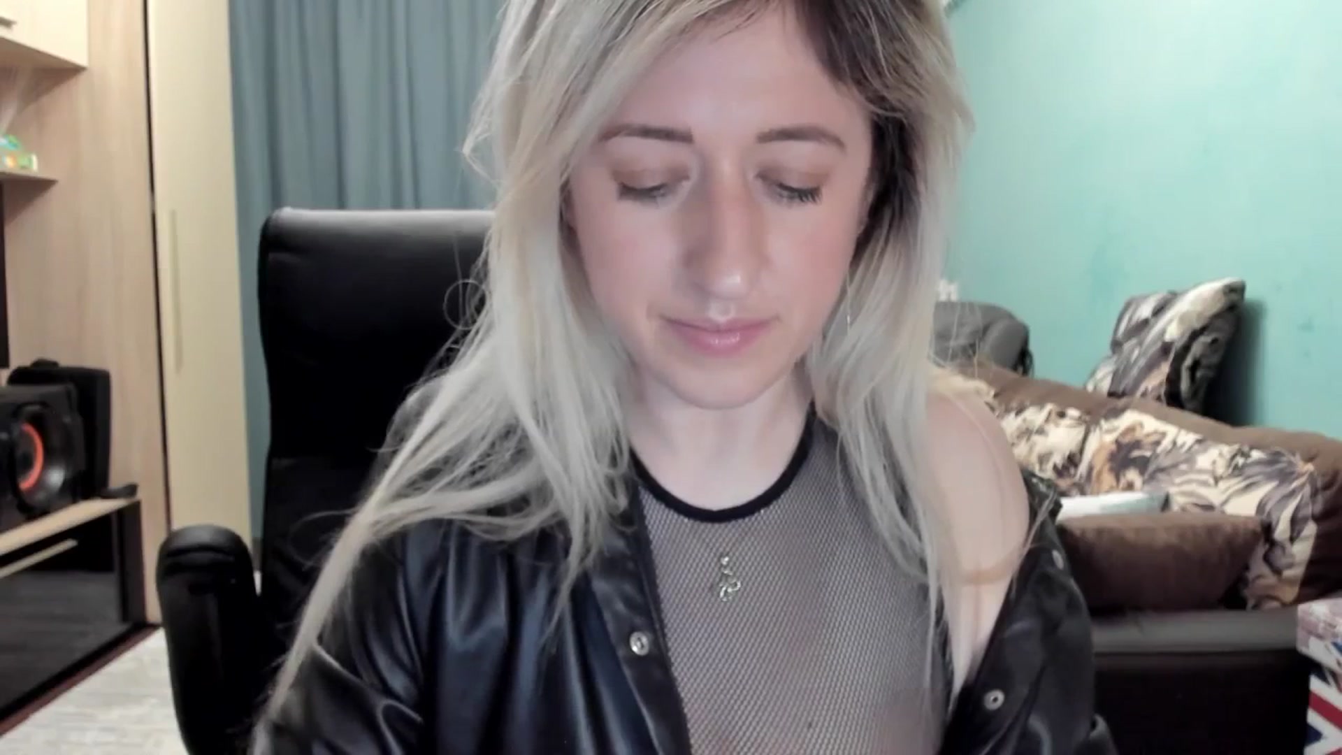 Gallery image thumbnail from SweetDelia_'s myfreecams stream on, 03/28/2026, 04:45 image 17 of 20