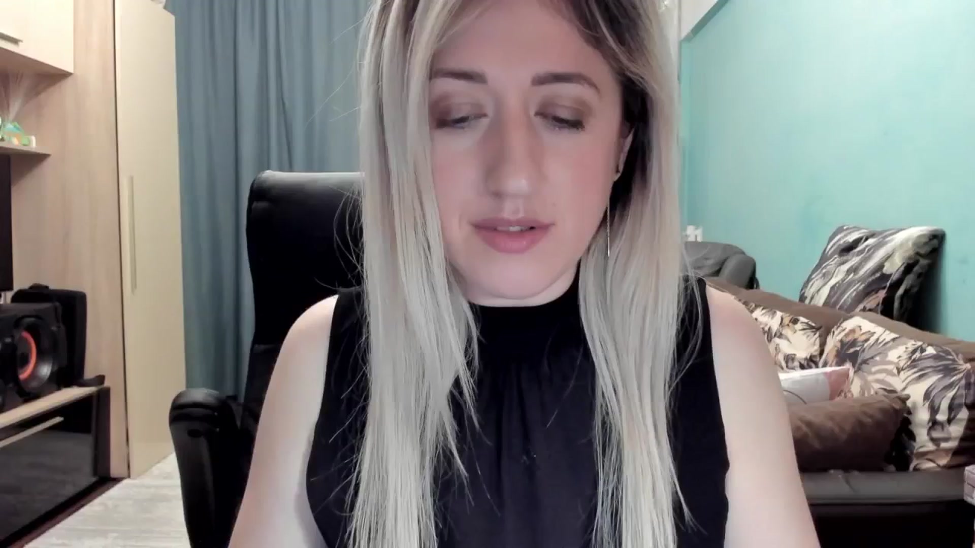Gallery image thumbnail from SweetDelia_'s myfreecams stream on, 03/29/2026, 03:21 image 9 of 20
