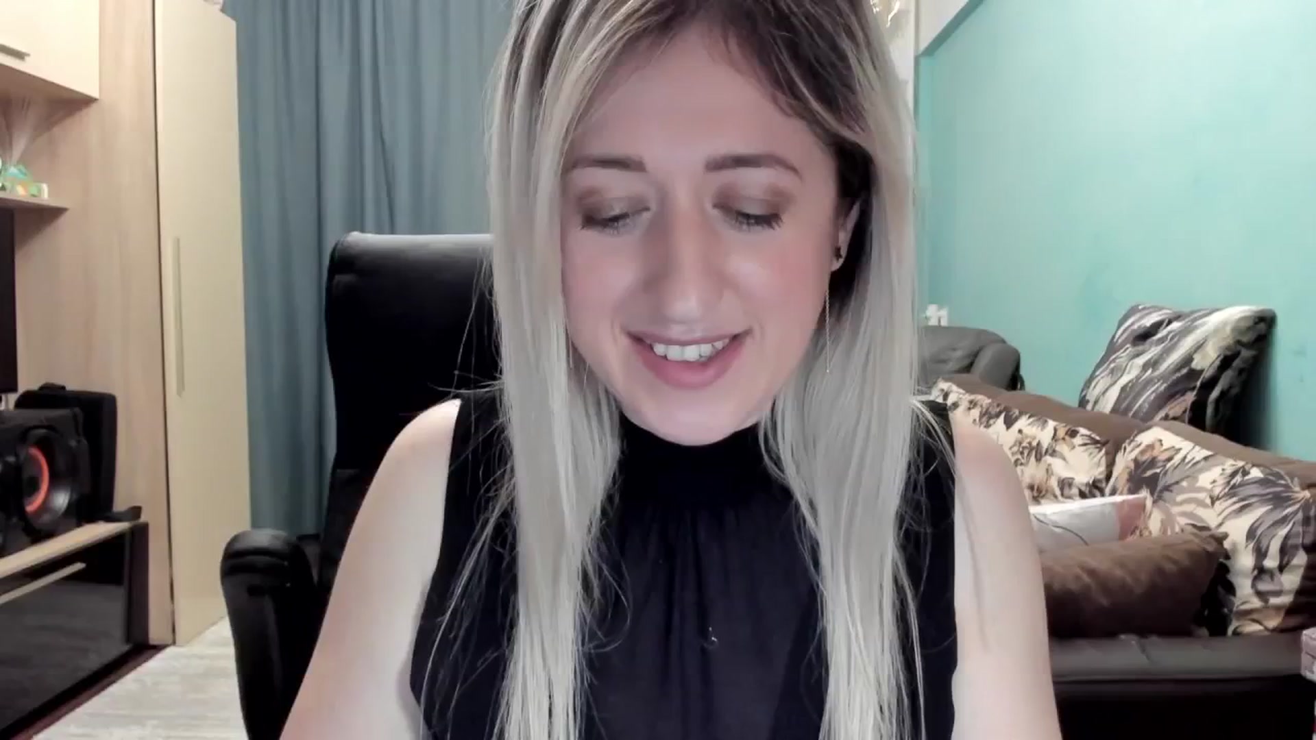 Gallery image thumbnail from SweetDelia_'s myfreecams stream on, 03/29/2026, 03:21 image 11 of 20