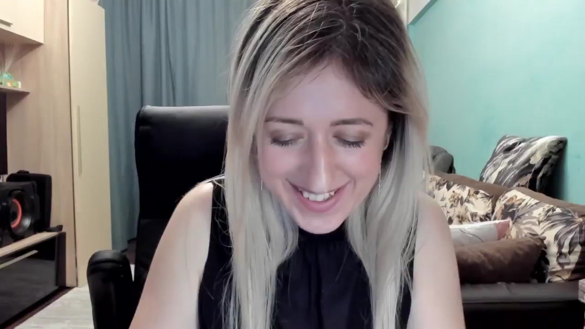 Gallery image thumbnail from SweetDelia_'s myfreecams stream on, 03/29/2026, 03:21 image 1 of 20