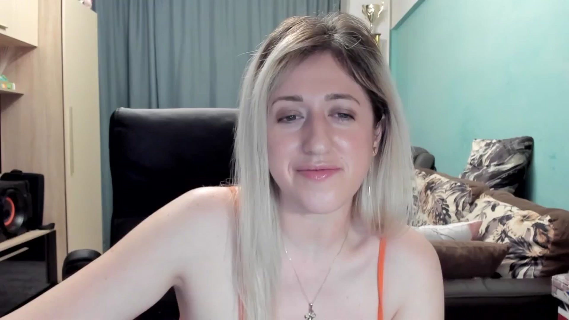 Gallery image thumbnail from SweetDelia_'s myfreecams stream on, 03/30/2026, 01:07 image 18 of 20