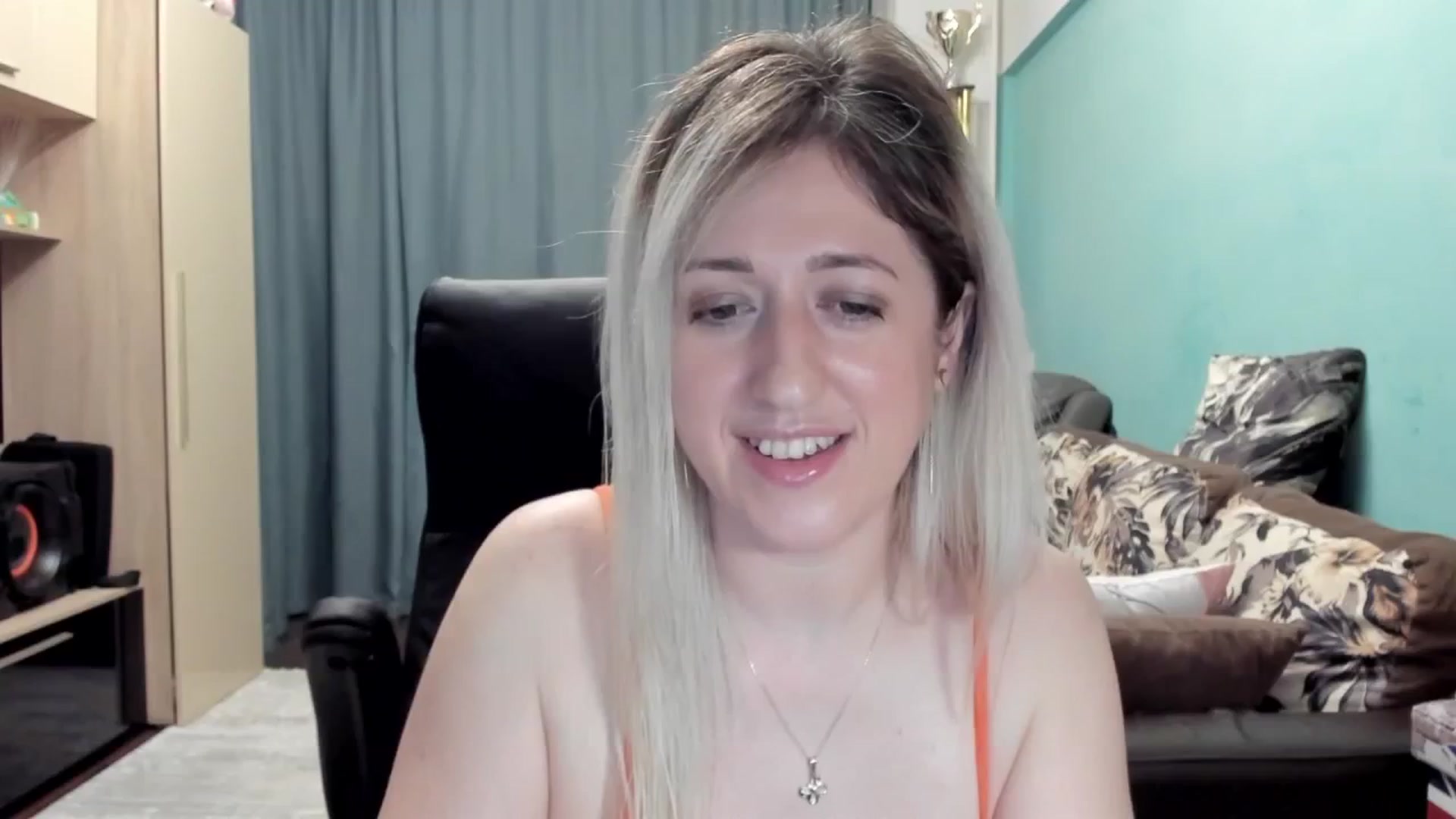 Gallery image thumbnail from SweetDelia_'s myfreecams stream on, 03/30/2026, 01:07 image 4 of 20