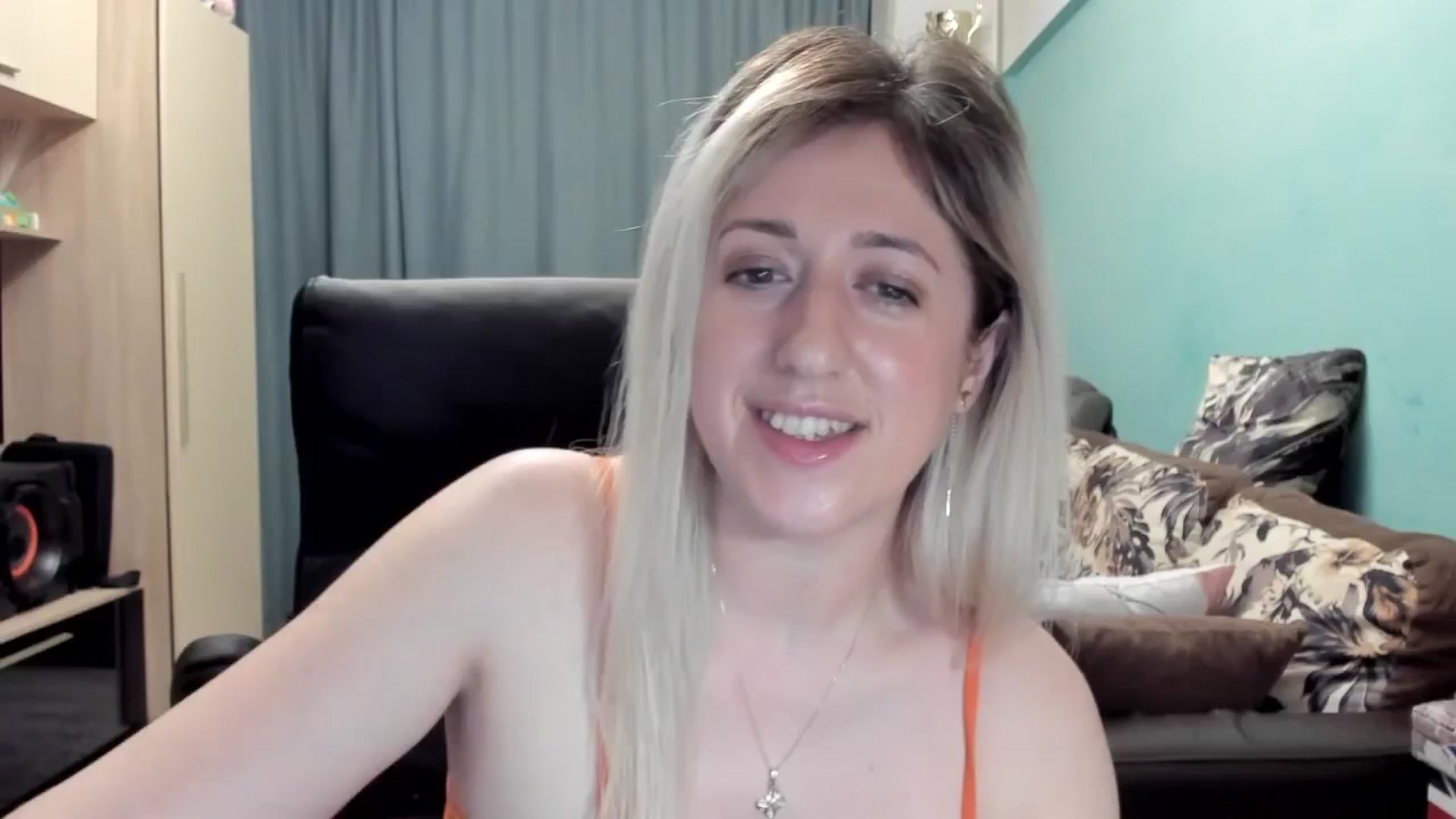 Gallery image thumbnail from SweetDelia_'s myfreecams stream on, 03/30/2026, 01:07 image 19 of 20