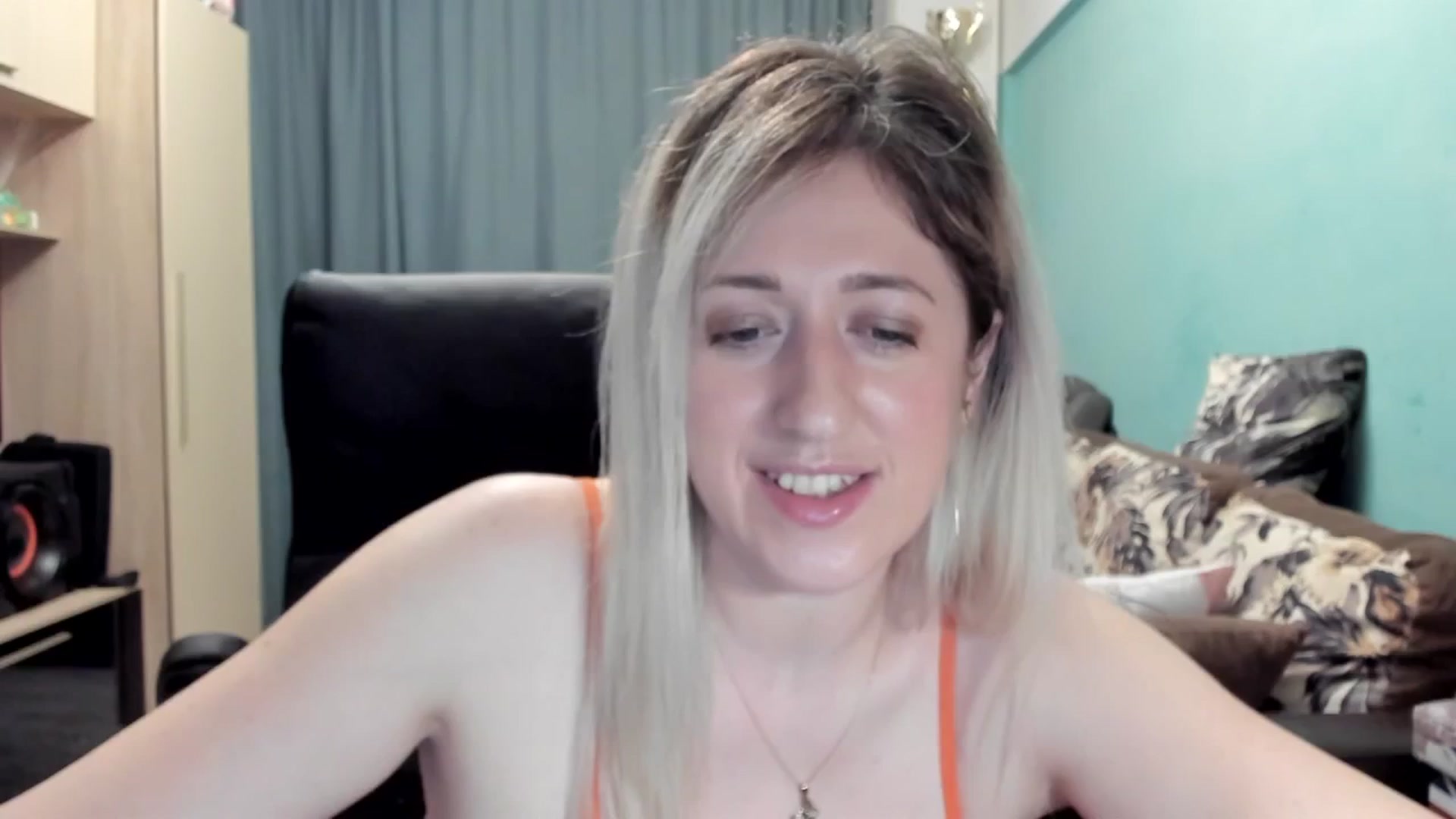 Gallery image thumbnail from SweetDelia_'s myfreecams stream on, 03/30/2026, 01:07 image 3 of 20