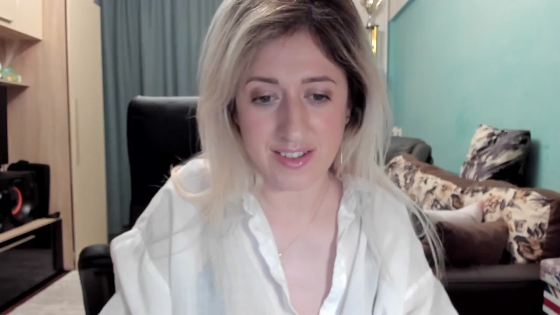 Gallery image thumbnail from SweetDelia_'s myfreecams stream on, 03/31/2026, 24:01 image 5 of 20