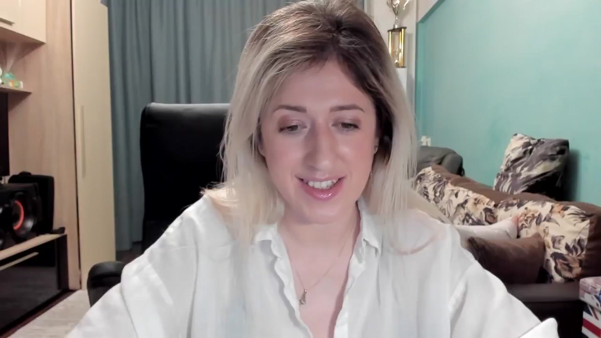 Gallery image thumbnail from SweetDelia_'s myfreecams stream on, 03/31/2026, 24:01 image 3 of 20