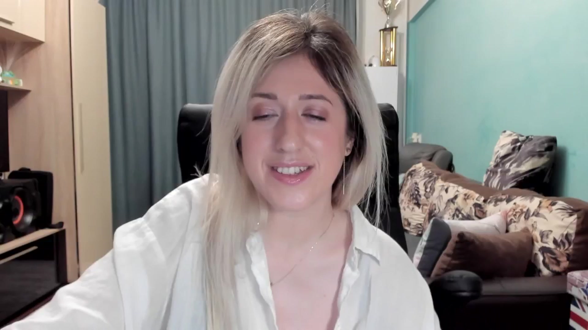 Gallery image thumbnail from SweetDelia_'s myfreecams stream on, 03/31/2026, 24:01 image 10 of 20