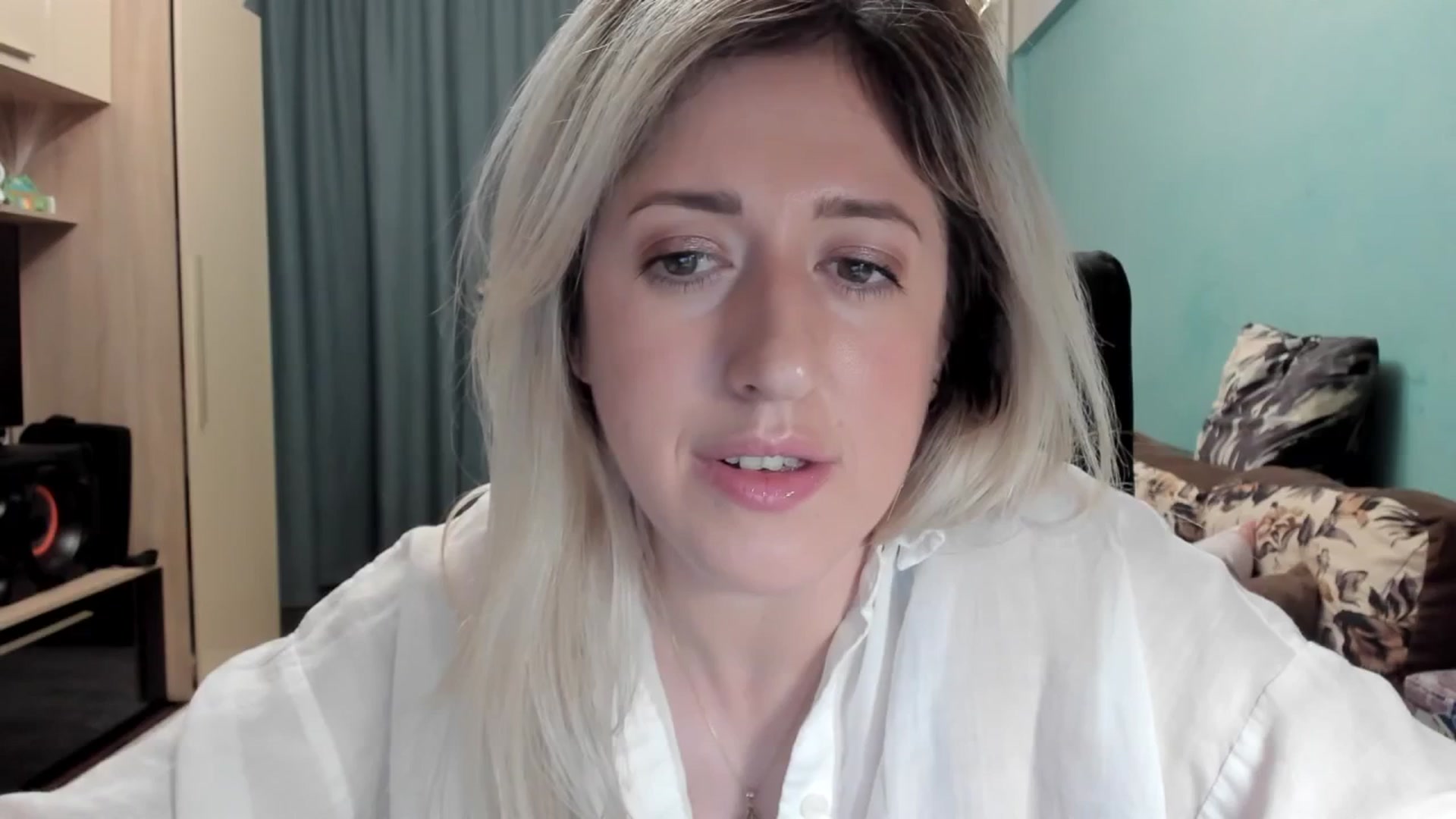 Gallery image thumbnail from SweetDelia_'s myfreecams stream on, 03/31/2026, 24:01 image 16 of 20