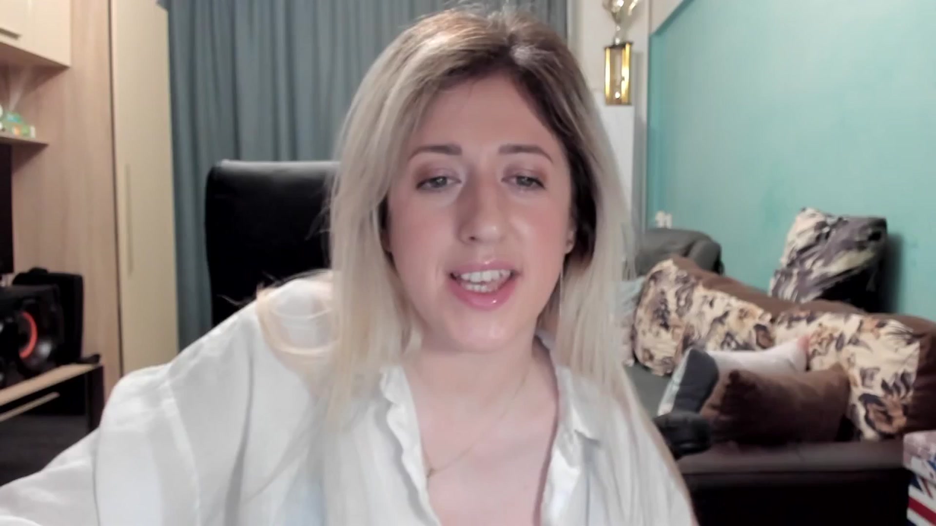 Gallery image thumbnail from SweetDelia_'s myfreecams stream on, 03/31/2026, 24:01 image 6 of 20