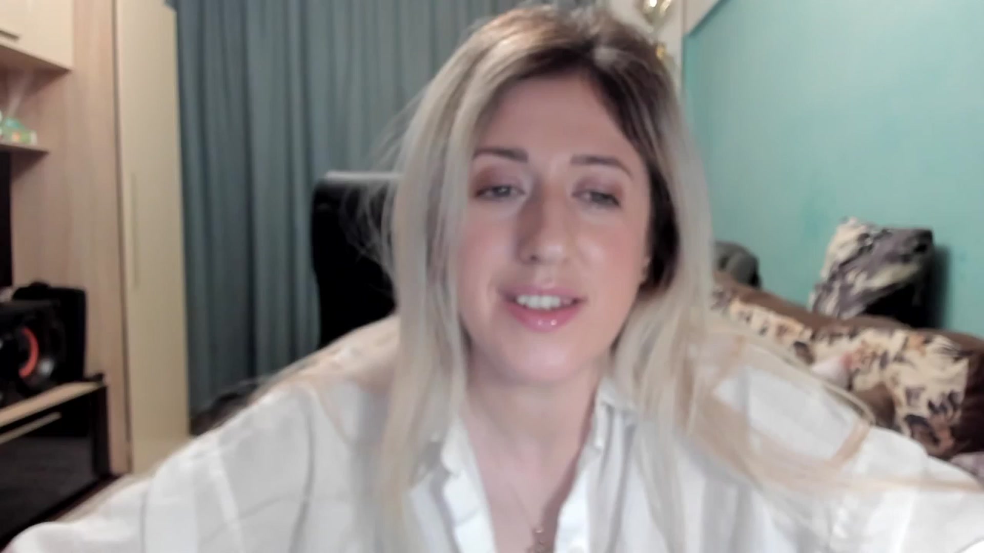 Gallery image thumbnail from SweetDelia_'s myfreecams stream on, 03/31/2026, 24:41 image 5 of 20