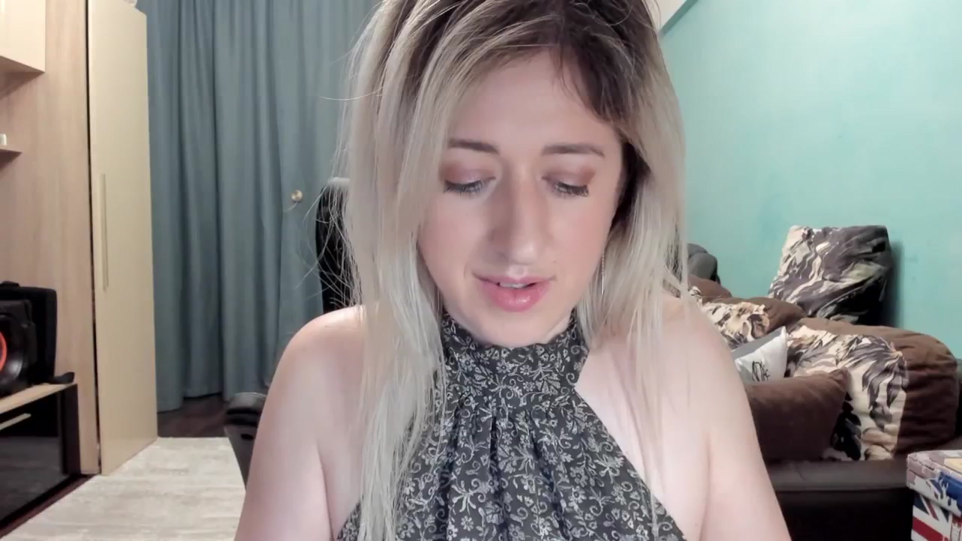 Gallery image thumbnail from SweetDelia_'s myfreecams stream on, 04/01/2026, 01:37 image 10 of 20