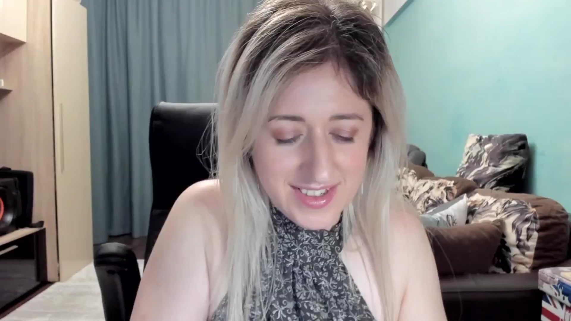 Gallery image thumbnail from SweetDelia_'s myfreecams stream on, 04/01/2026, 01:37 image 5 of 20