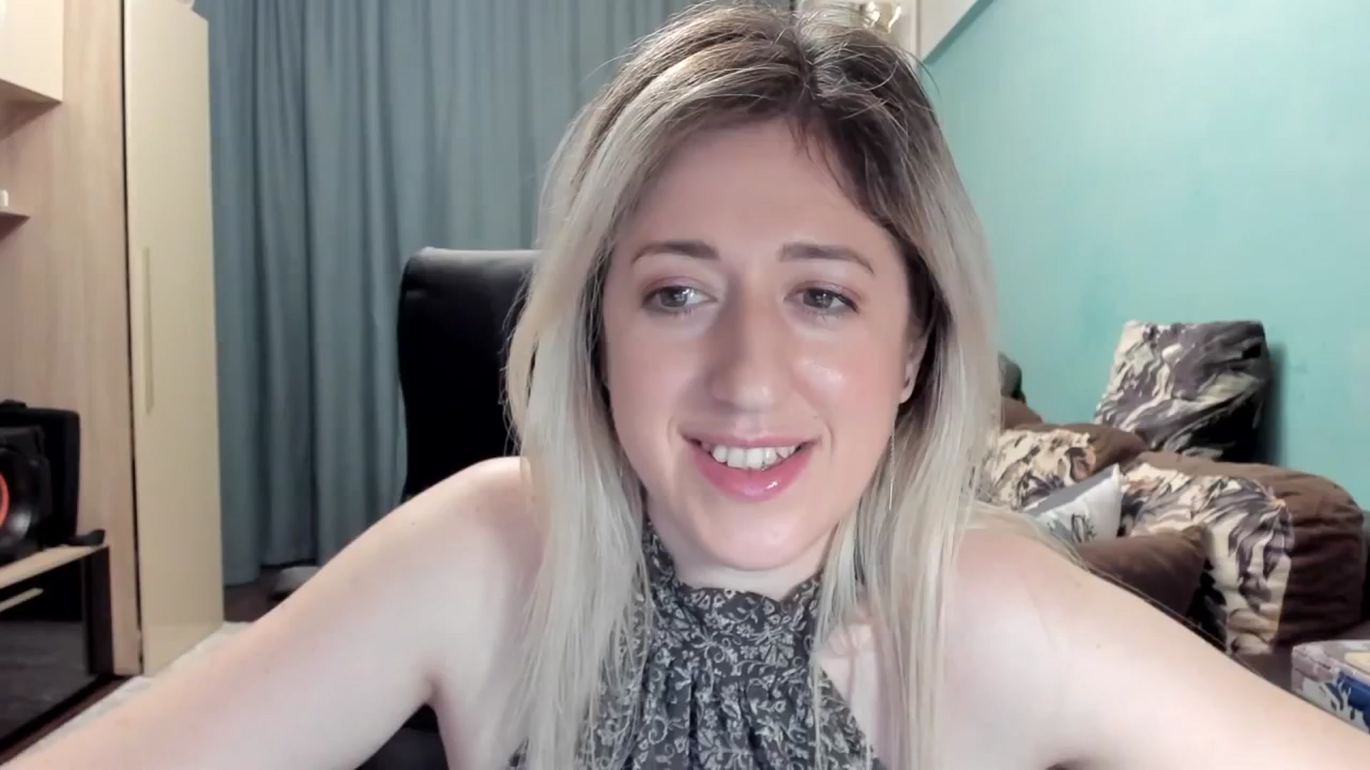 Gallery image thumbnail from SweetDelia_'s myfreecams stream on, 04/01/2026, 01:37 image 4 of 20