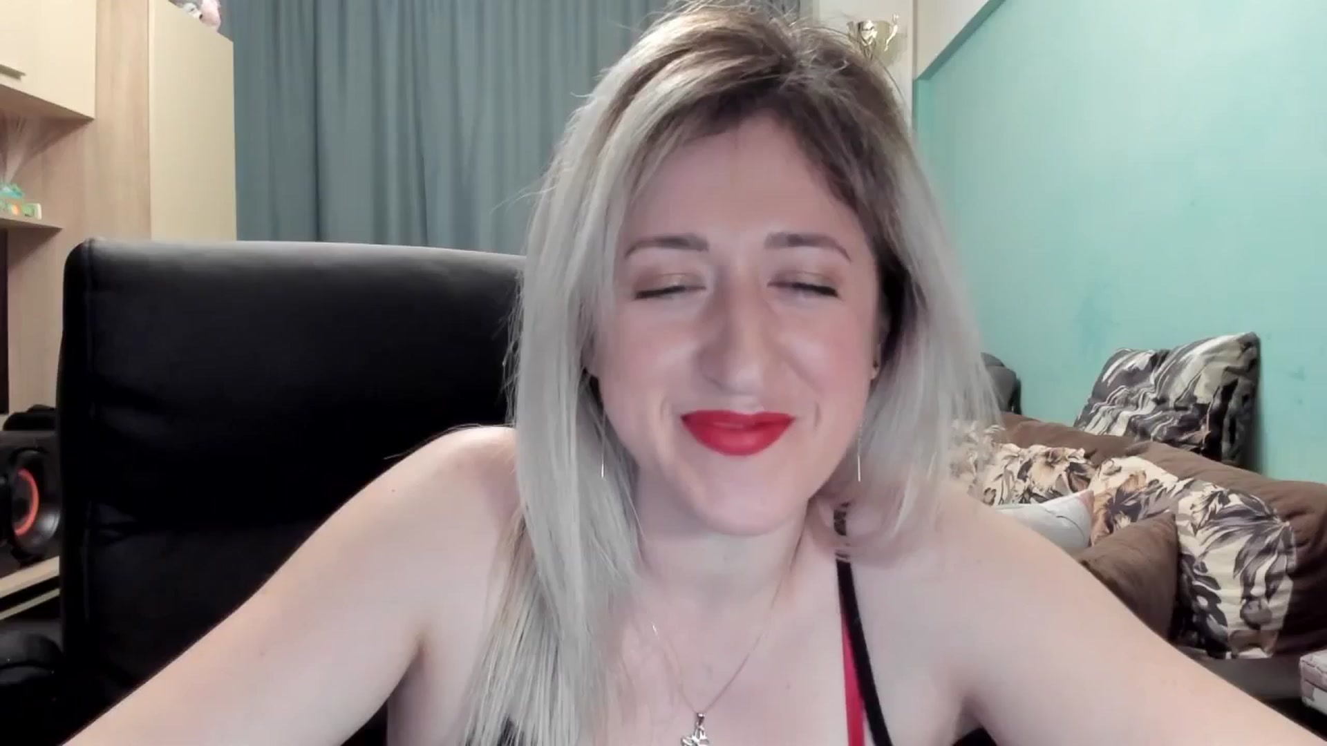 Gallery image thumbnail from SweetDelia_'s myfreecams stream on, 04/04/2026, 01:10 image 11 of 20