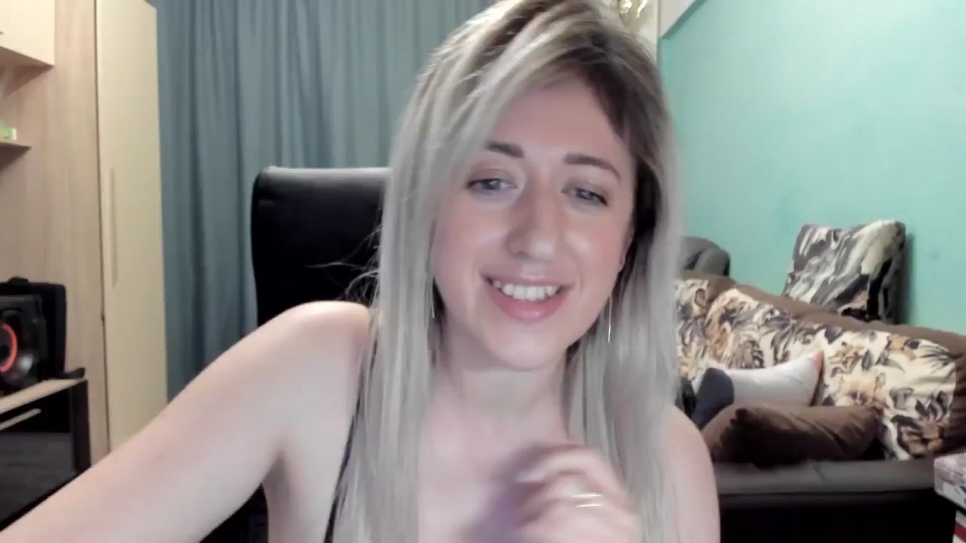 Gallery image thumbnail from SweetDelia_'s myfreecams stream on, 04/05/2026, 03:13 image 8 of 20