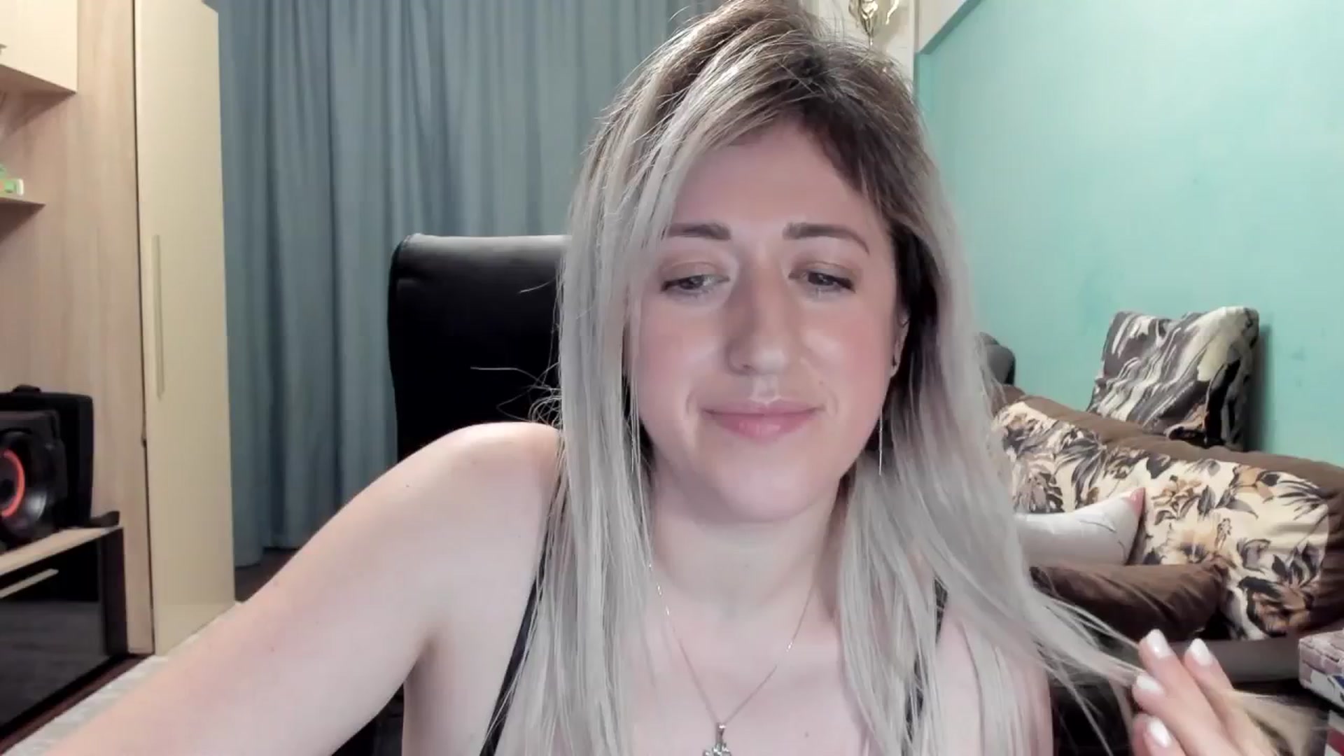 Gallery image thumbnail from SweetDelia_'s myfreecams stream on, 04/05/2026, 03:13 image 6 of 20