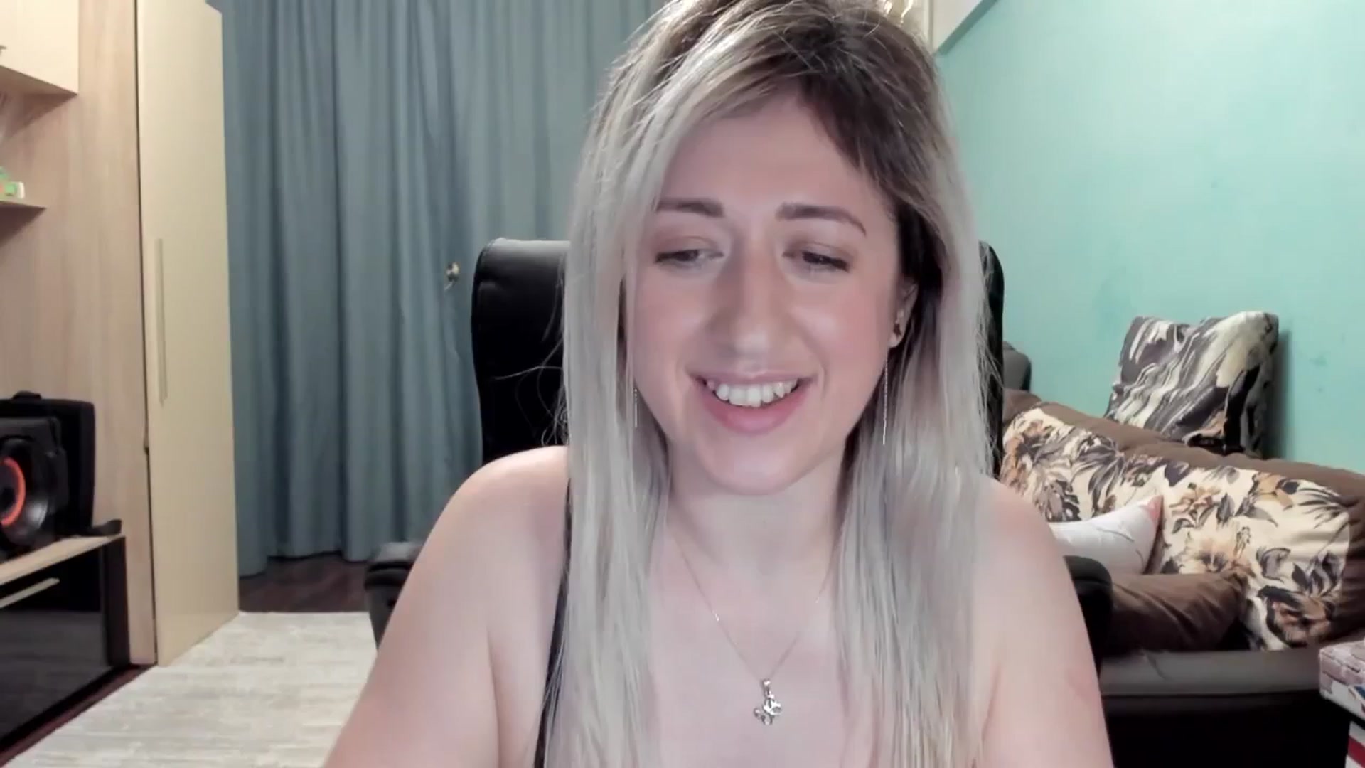 Gallery image thumbnail from SweetDelia_'s myfreecams stream on, 04/05/2026, 03:13 image 2 of 20