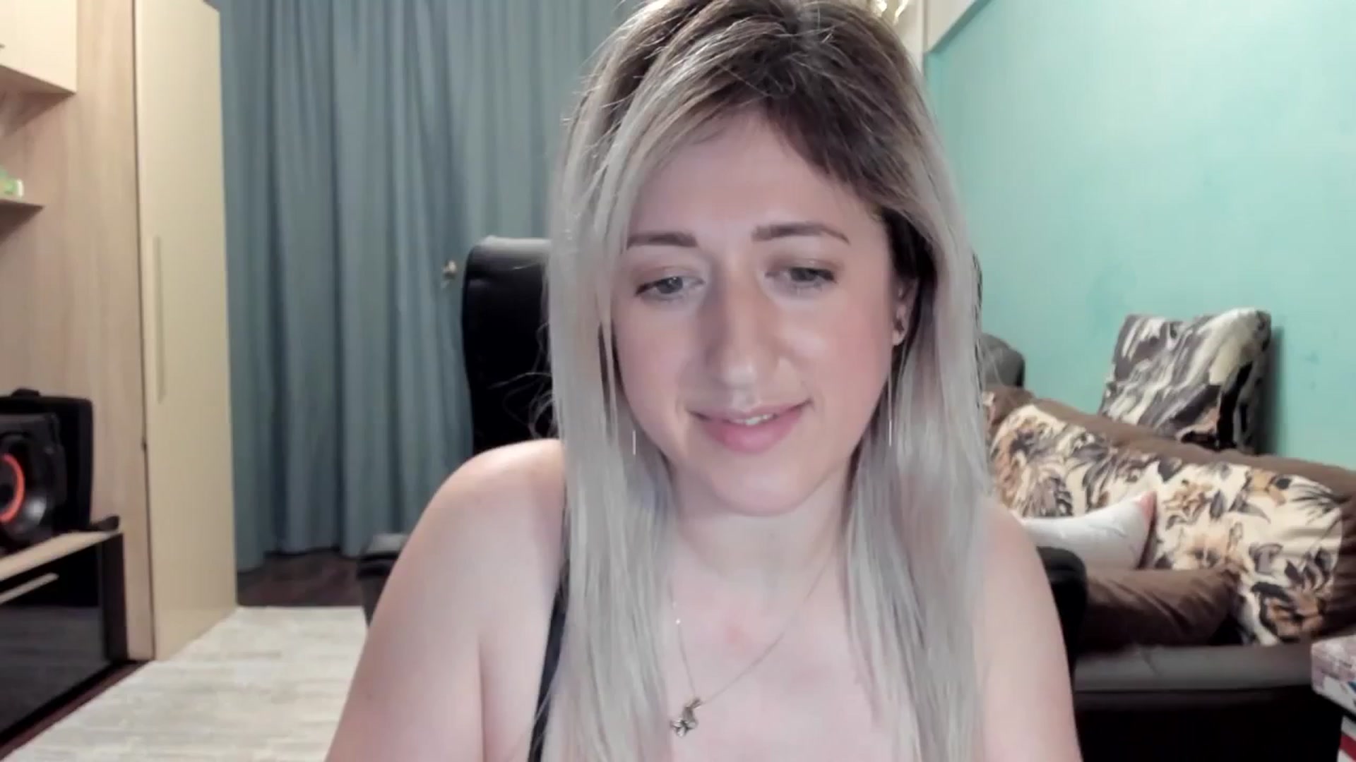Gallery image thumbnail from SweetDelia_'s myfreecams stream on, 04/05/2026, 03:13 image 12 of 20