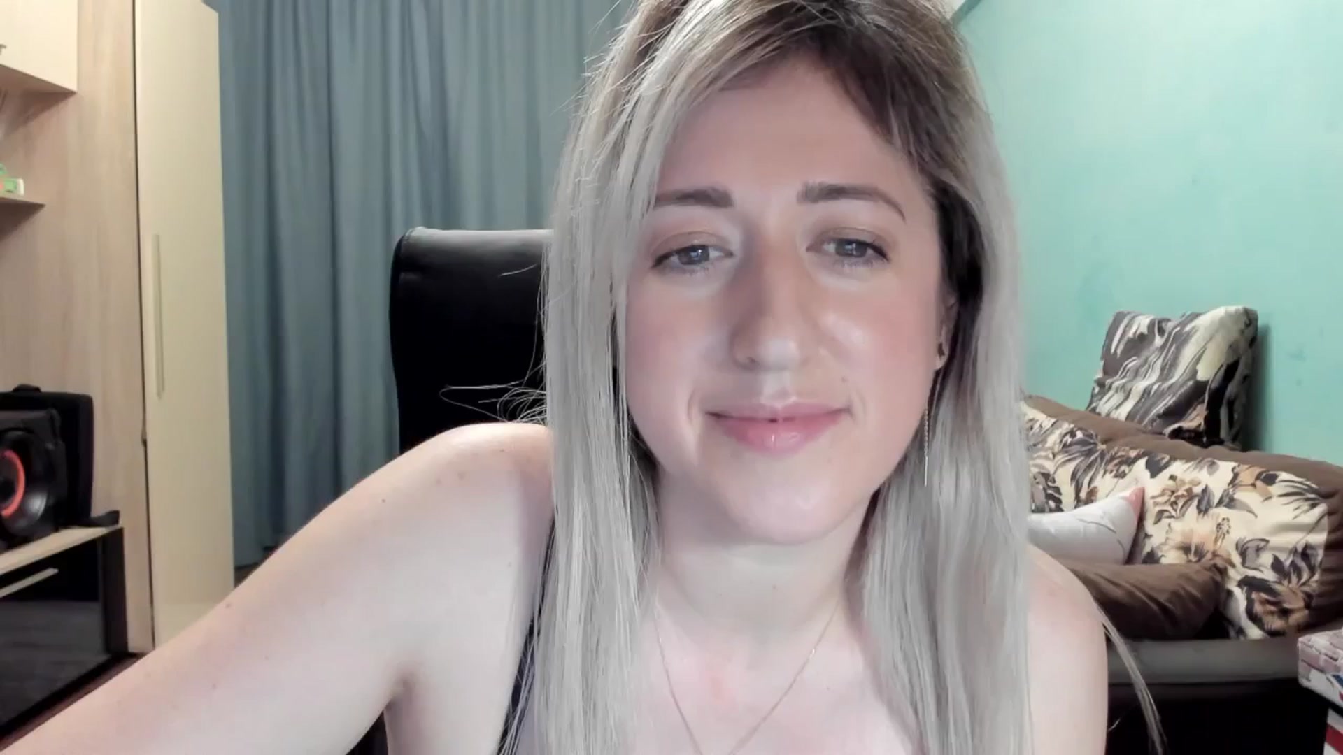 Gallery image thumbnail from SweetDelia_'s myfreecams stream on, 04/05/2026, 03:13 image 15 of 20