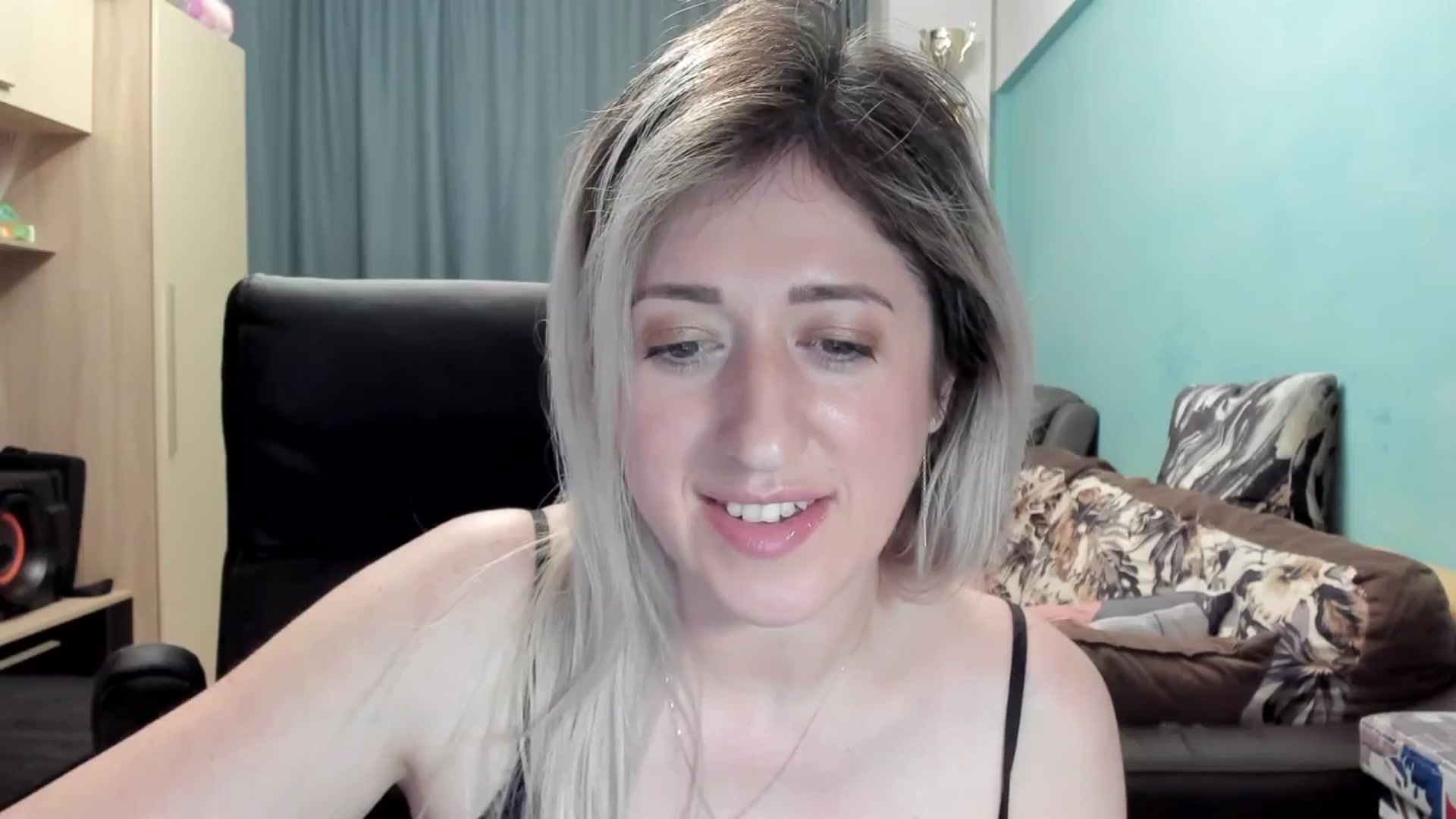 Gallery image thumbnail from SweetDelia_'s myfreecams stream on, 04/08/2026, 24:37 image 2 of 20