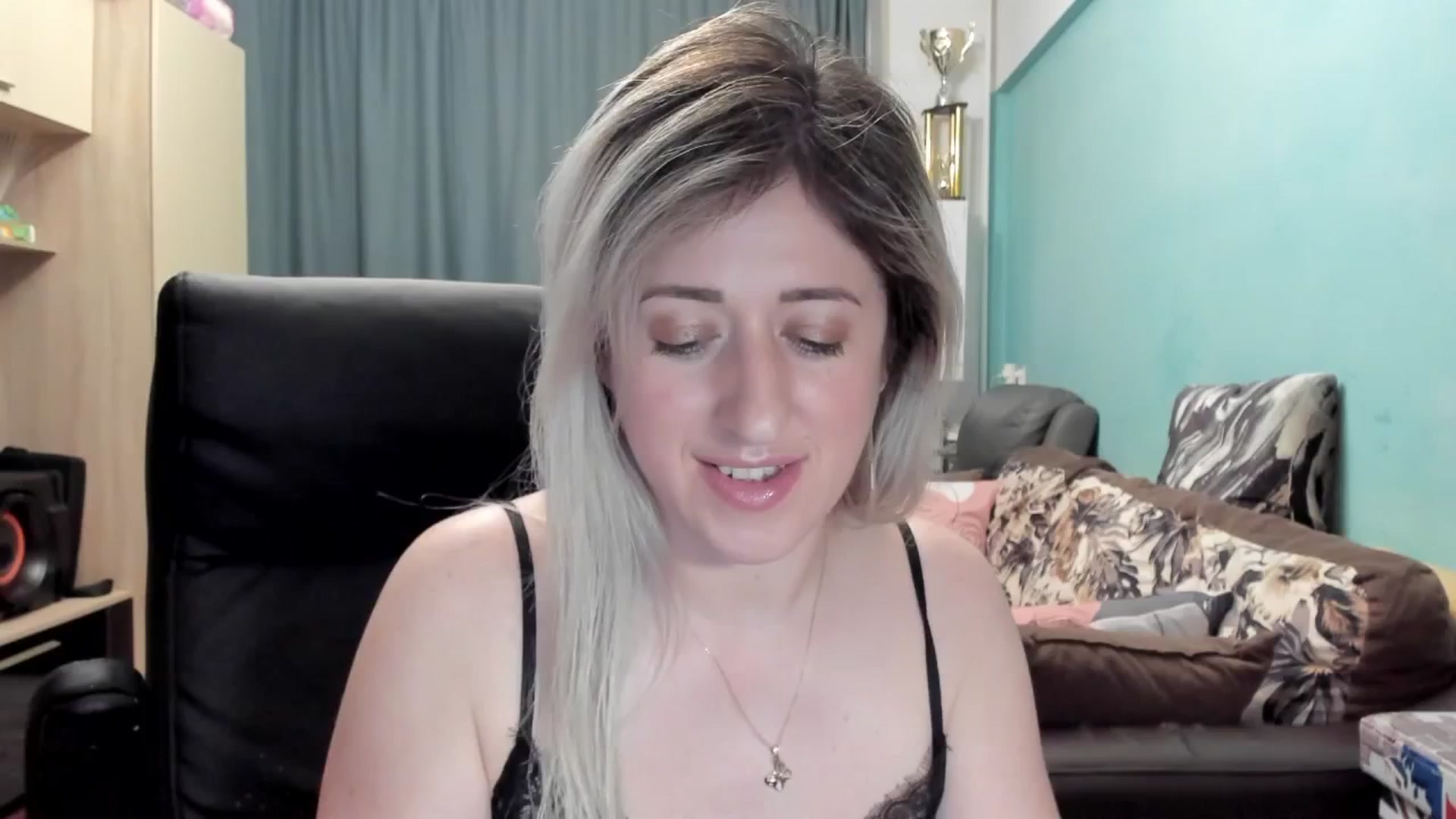 Gallery image thumbnail from SweetDelia_'s myfreecams stream on, 04/08/2026, 24:37 image 5 of 20