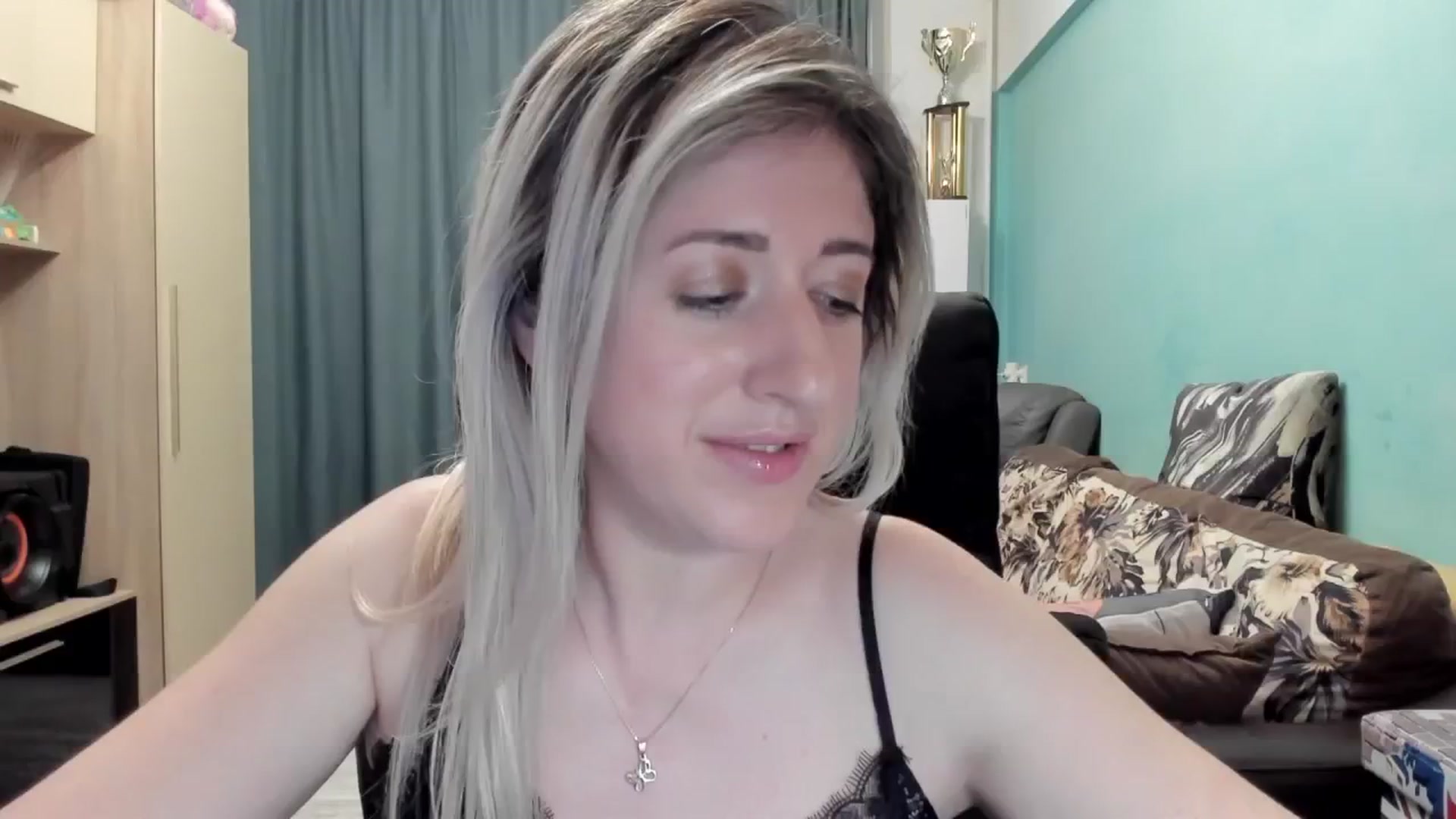 Gallery image thumbnail from SweetDelia_'s myfreecams stream on, 04/08/2026, 03:00 image 1 of 20