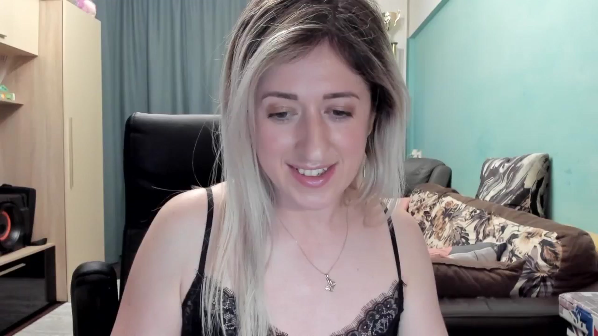 Gallery image thumbnail from SweetDelia_'s myfreecams stream on, 04/08/2026, 03:00 image 19 of 20