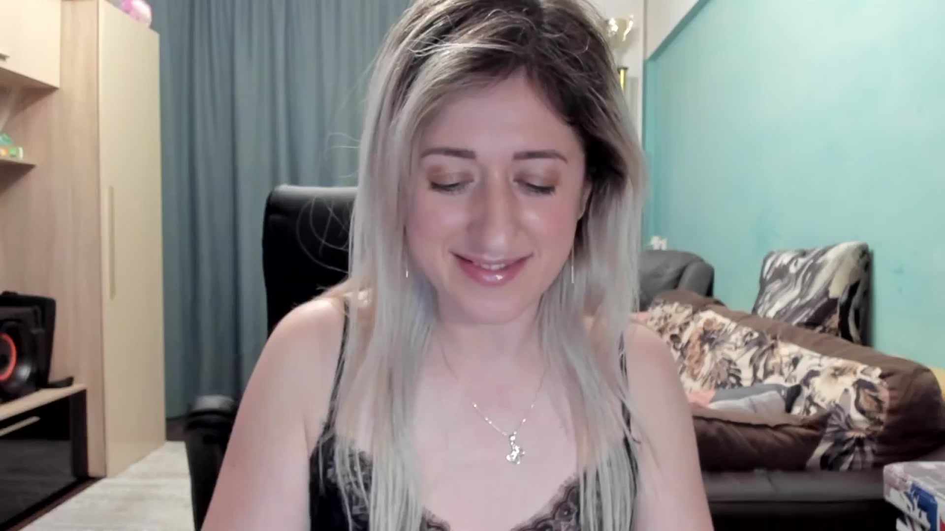 Gallery image thumbnail from SweetDelia_'s myfreecams stream on, 04/08/2026, 03:00 image 14 of 20