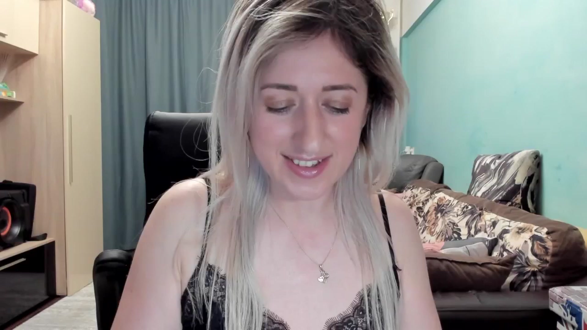 Gallery image thumbnail from SweetDelia_'s myfreecams stream on, 04/08/2026, 03:00 image 12 of 20