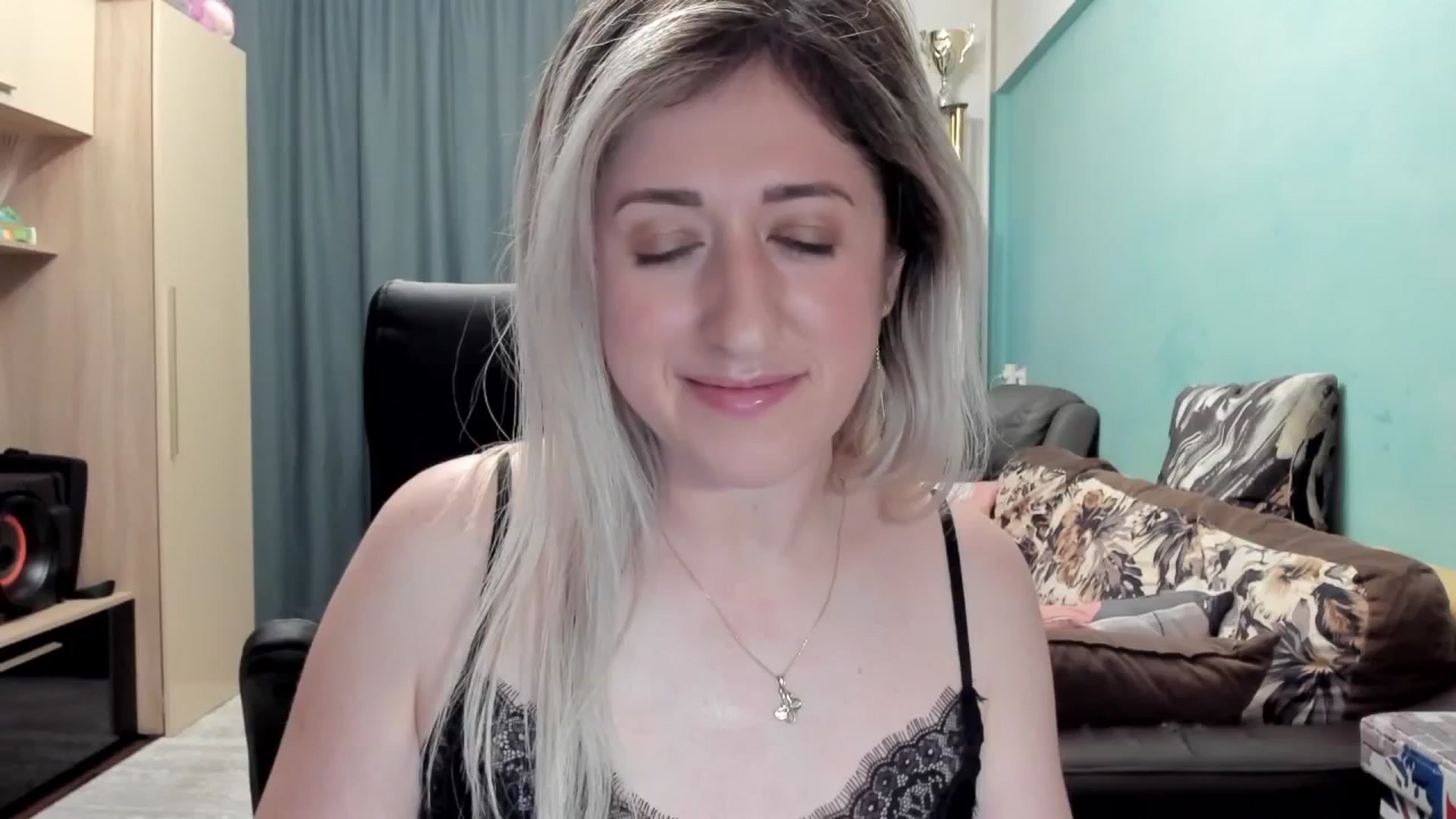 Gallery image thumbnail from SweetDelia_'s myfreecams stream on, 04/08/2026, 03:00 image 18 of 20
