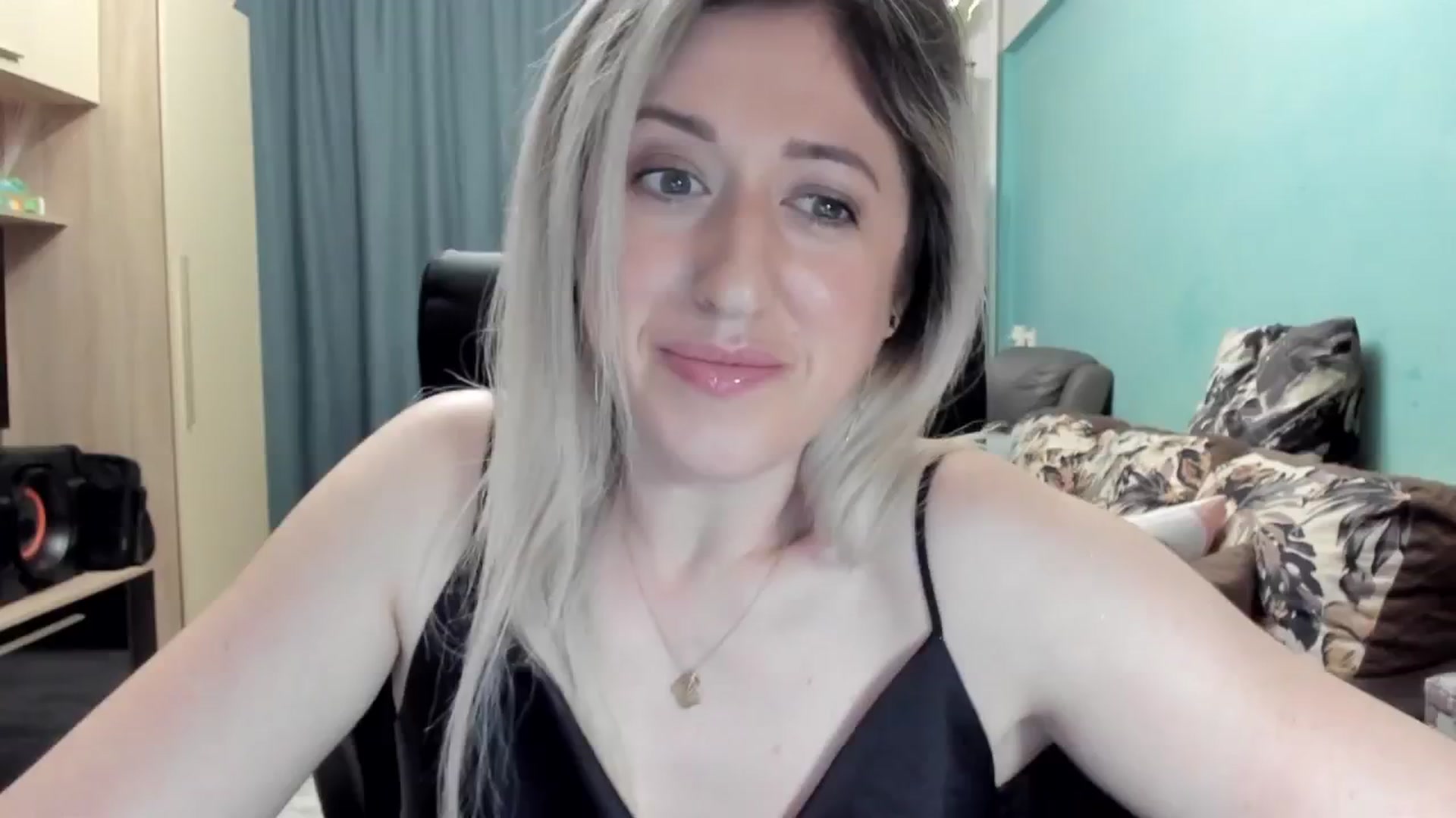 Gallery image thumbnail from SweetDelia_'s myfreecams stream on, 04/11/2026, 01:58 image 20 of 20