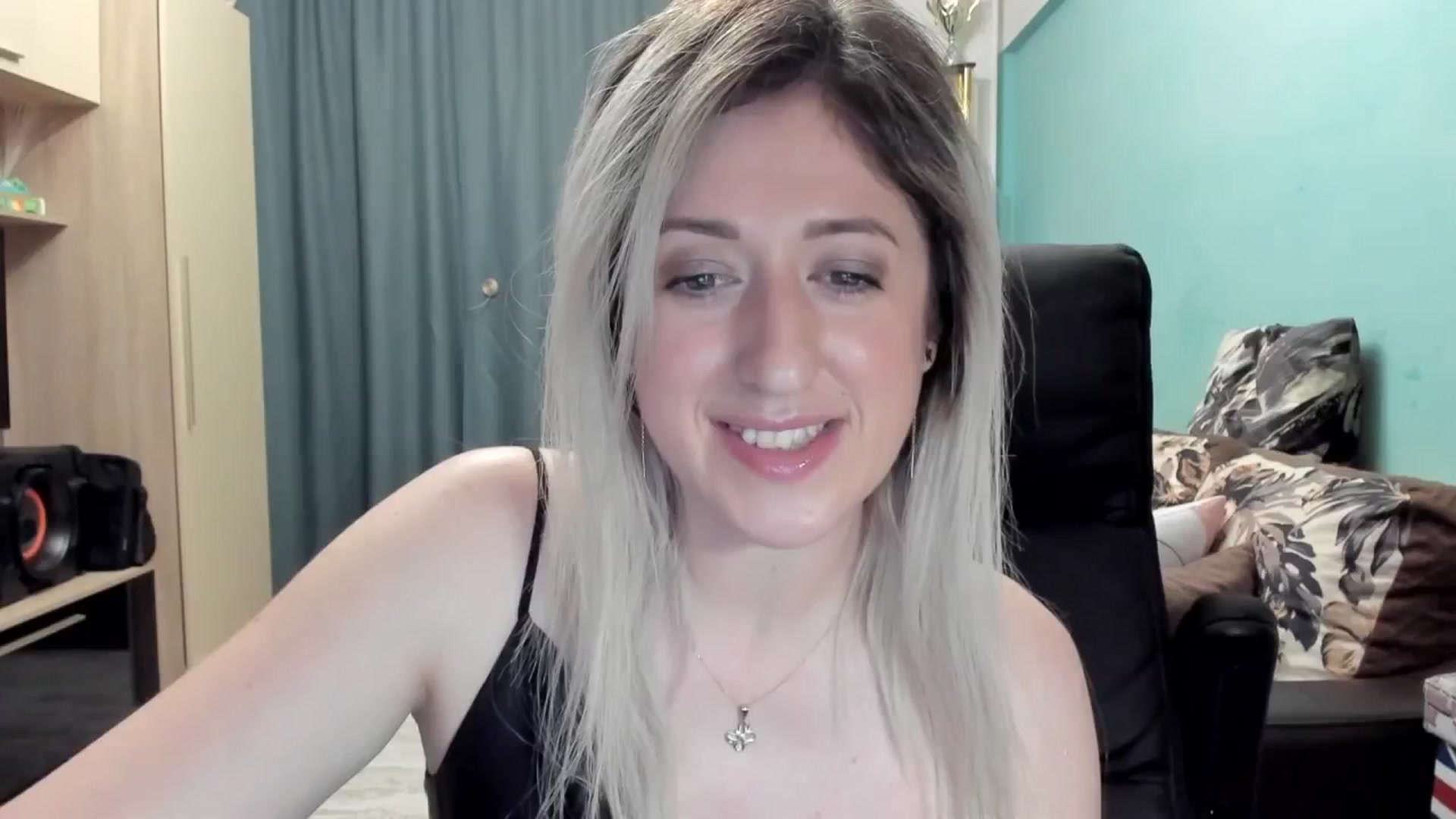 Gallery image thumbnail from SweetDelia_'s myfreecams stream on, 04/11/2026, 01:58 image 14 of 20