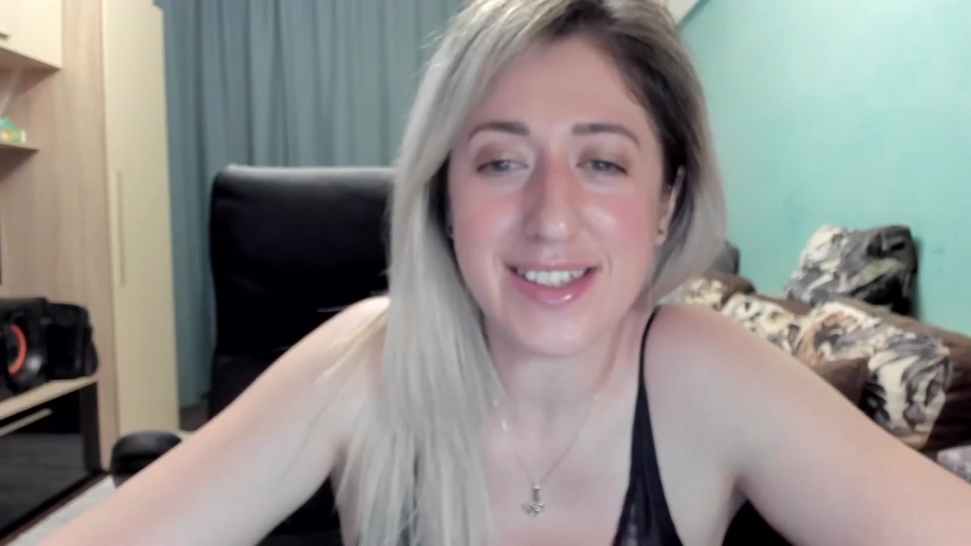 Gallery image thumbnail from SweetDelia_'s myfreecams stream on, 04/13/2026, 23:32 image 8 of 20