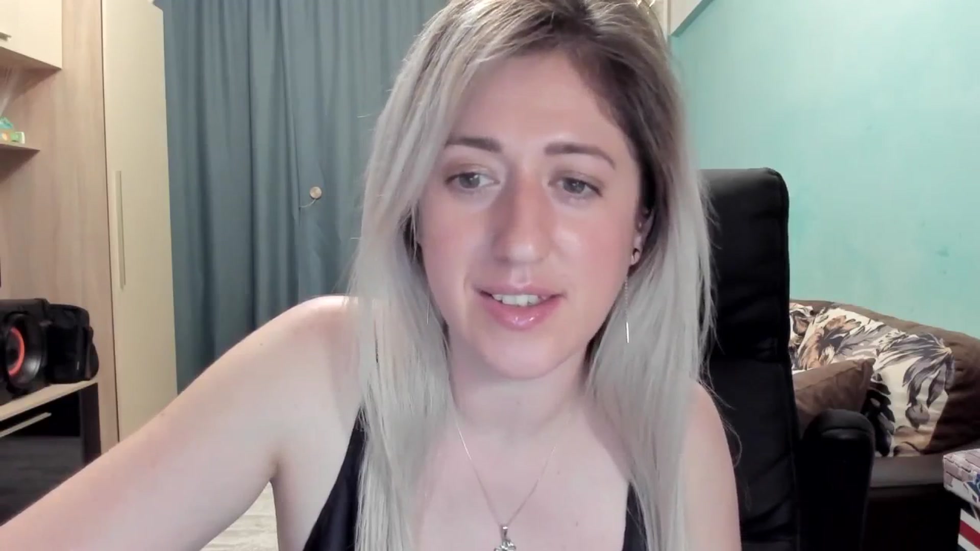 Gallery image thumbnail from SweetDelia_'s myfreecams stream on, 04/14/2026, 02:23 image 5 of 20