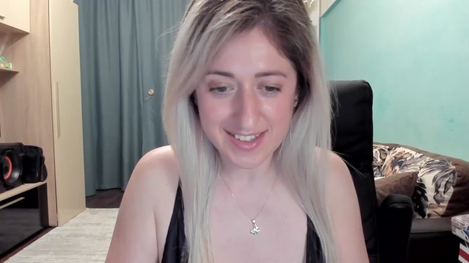 Gallery image thumbnail from SweetDelia_'s myfreecams stream on, 04/14/2026, 02:23 image 8 of 20
