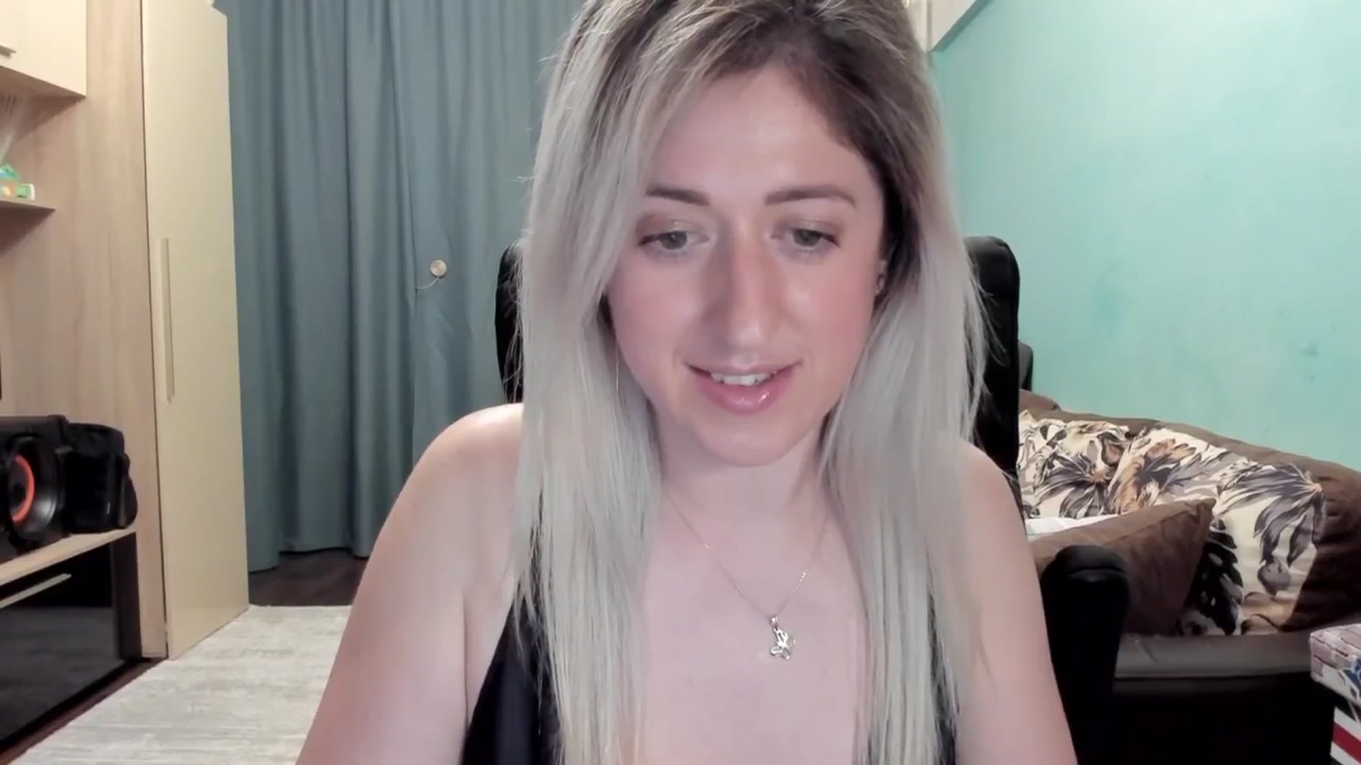 Gallery image thumbnail from SweetDelia_'s myfreecams stream on, 04/14/2026, 02:23 image 12 of 20