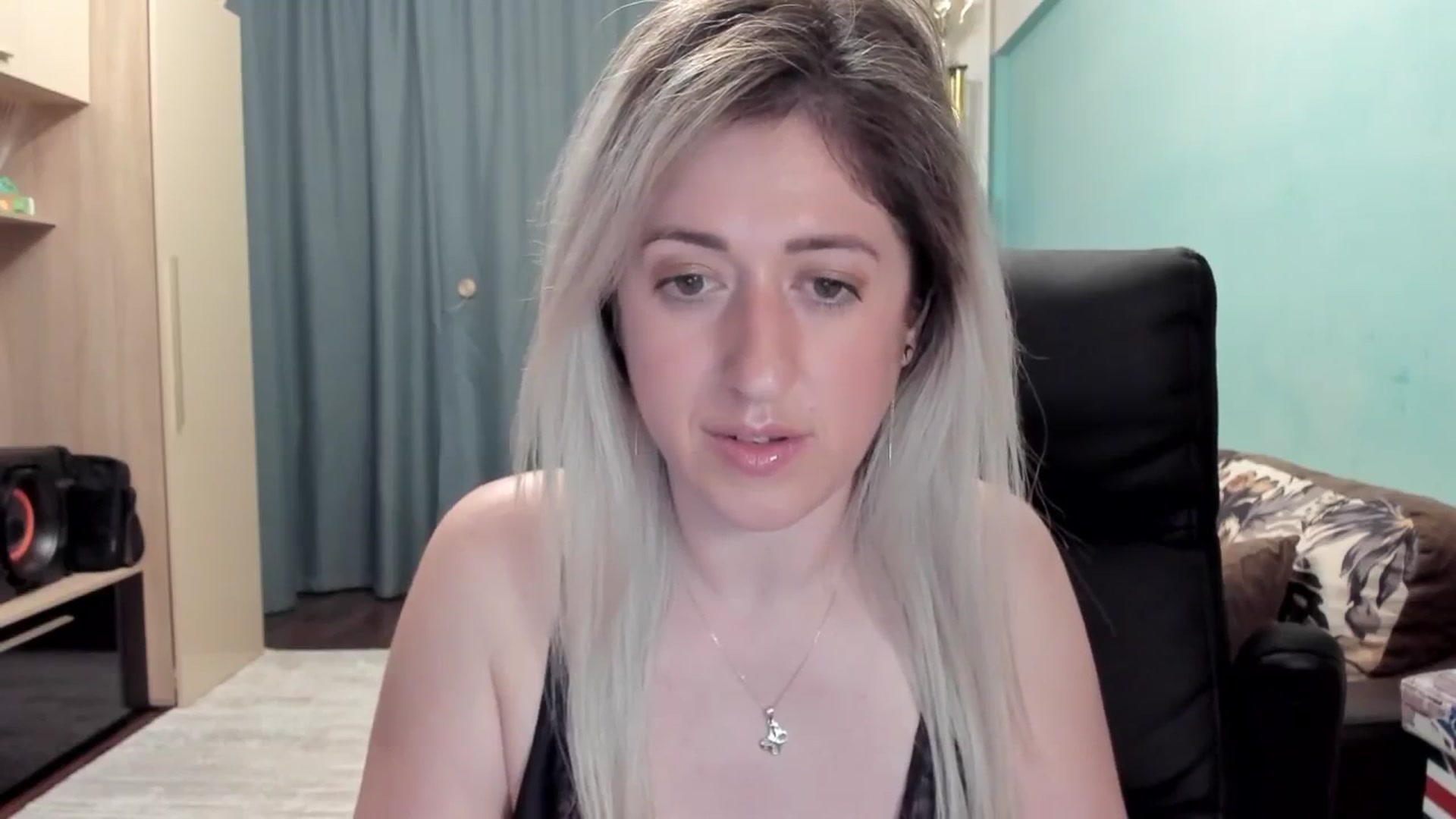 Gallery image thumbnail from SweetDelia_'s myfreecams stream on, 04/14/2026, 02:23 image 9 of 20