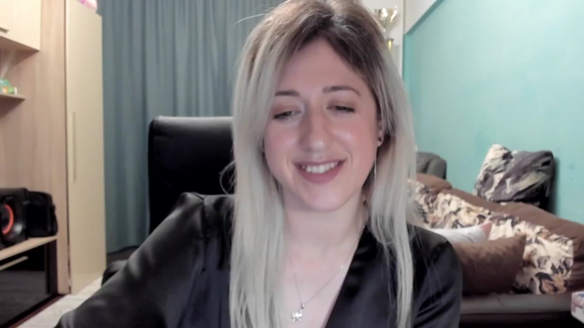 Gallery image thumbnail from SweetDelia_'s myfreecams stream on, 04/19/2026, 24:37 image 18 of 20