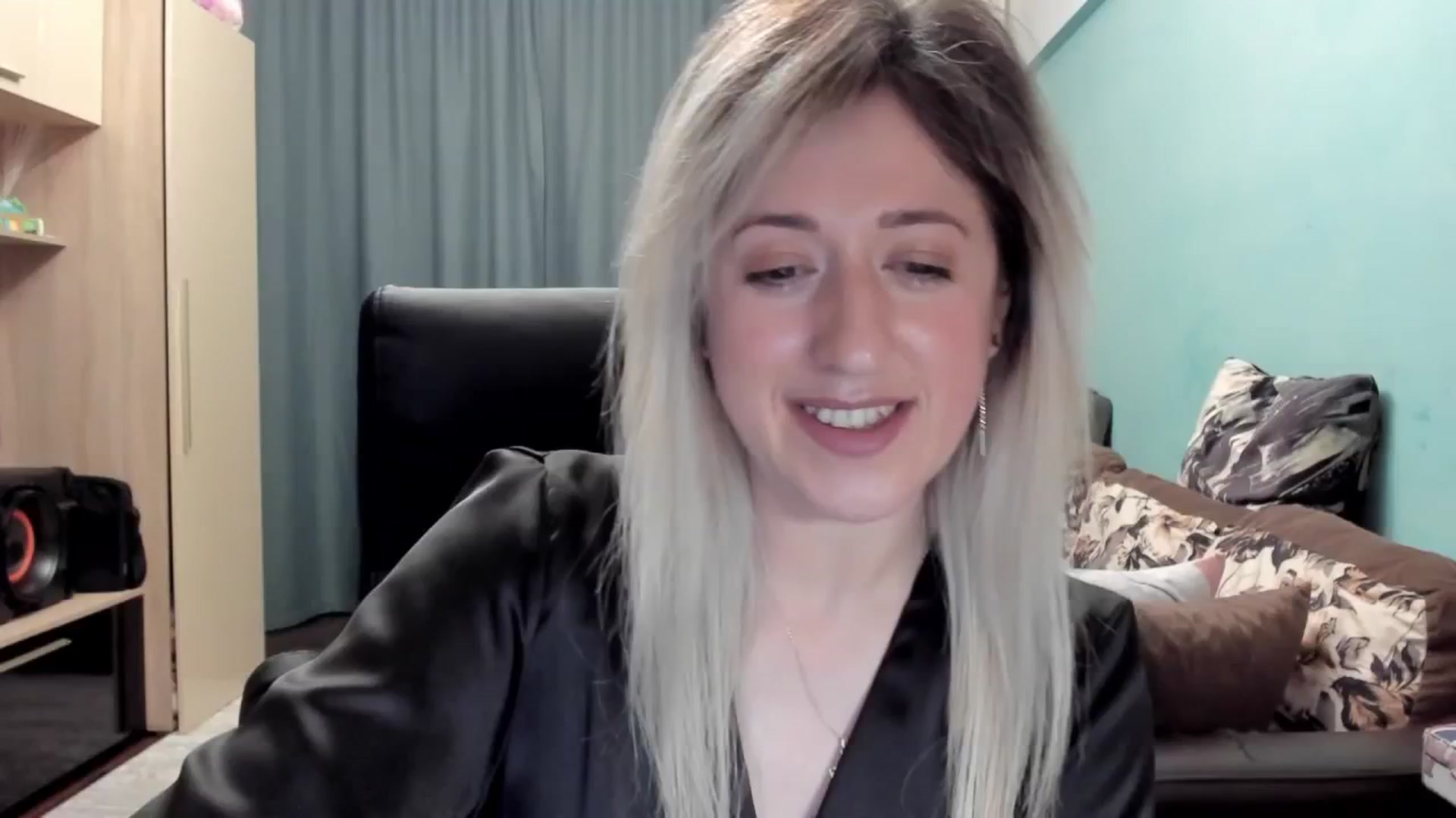 Gallery image thumbnail from SweetDelia_'s myfreecams stream on, 04/19/2026, 24:37 image 8 of 20