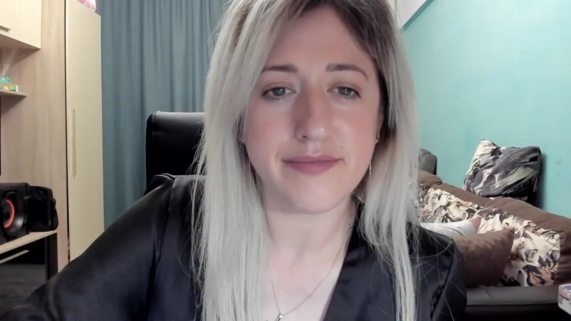 Gallery image thumbnail from SweetDelia_'s myfreecams stream on, 04/19/2026, 24:37 image 16 of 20