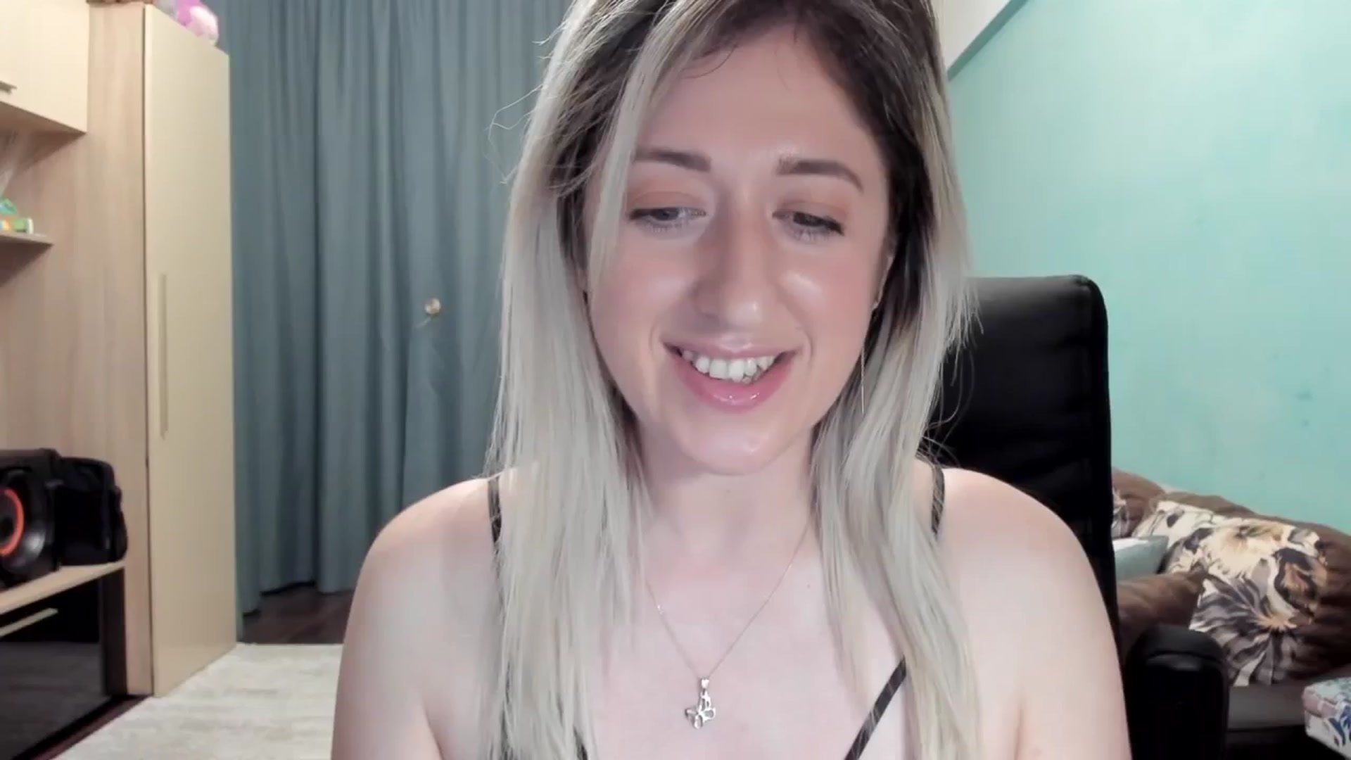 Gallery image thumbnail from SweetDelia_'s myfreecams stream on, 04/22/2026, 01:55 image 4 of 20